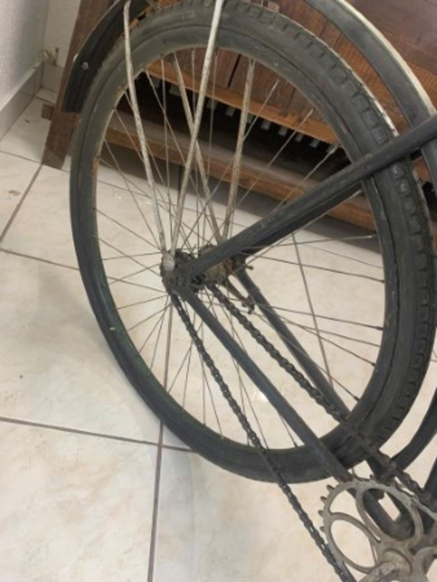 PEERLESS ROADSTER BICYCLE - 1900's / LEATHER SEAT / WOOD WHEELS - Image 7 of 13