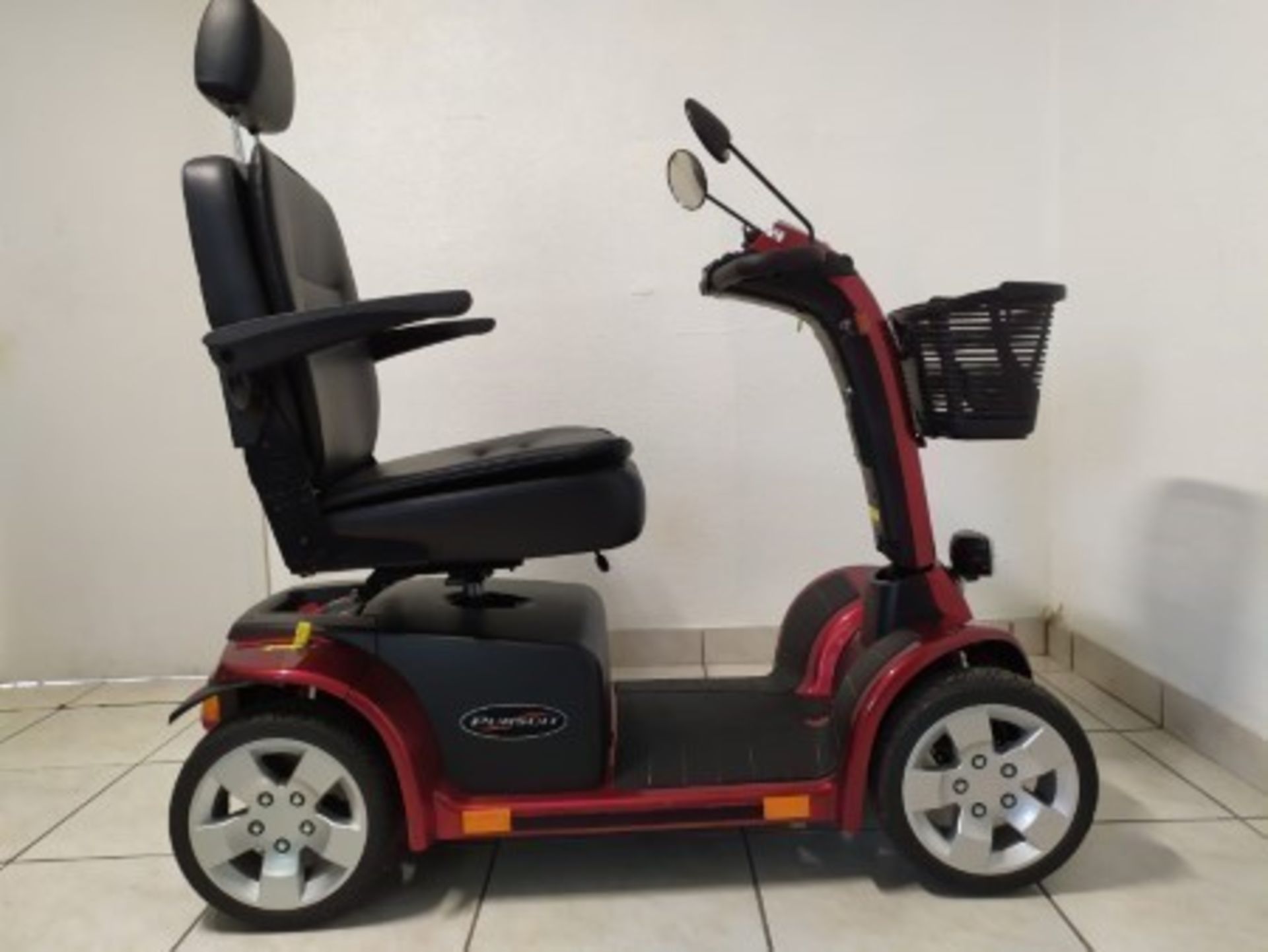 PRIDE PURSUIT SC713 4-WHEEL SCOOTER WITH CHARGER & BASKET - RED - Image 6 of 6