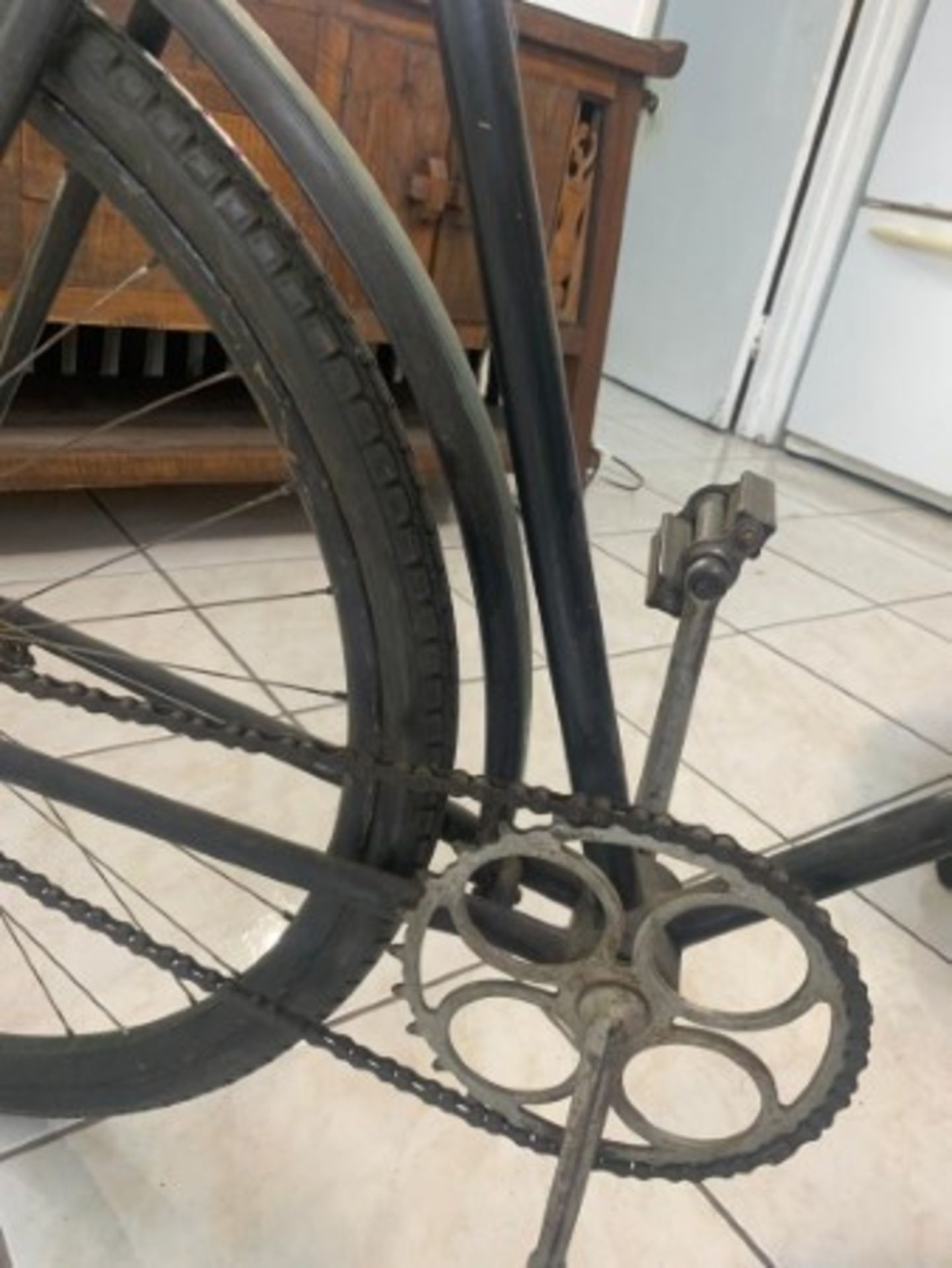 PEERLESS ROADSTER BICYCLE - 1900's / LEATHER SEAT / WOOD WHEELS - Image 9 of 13