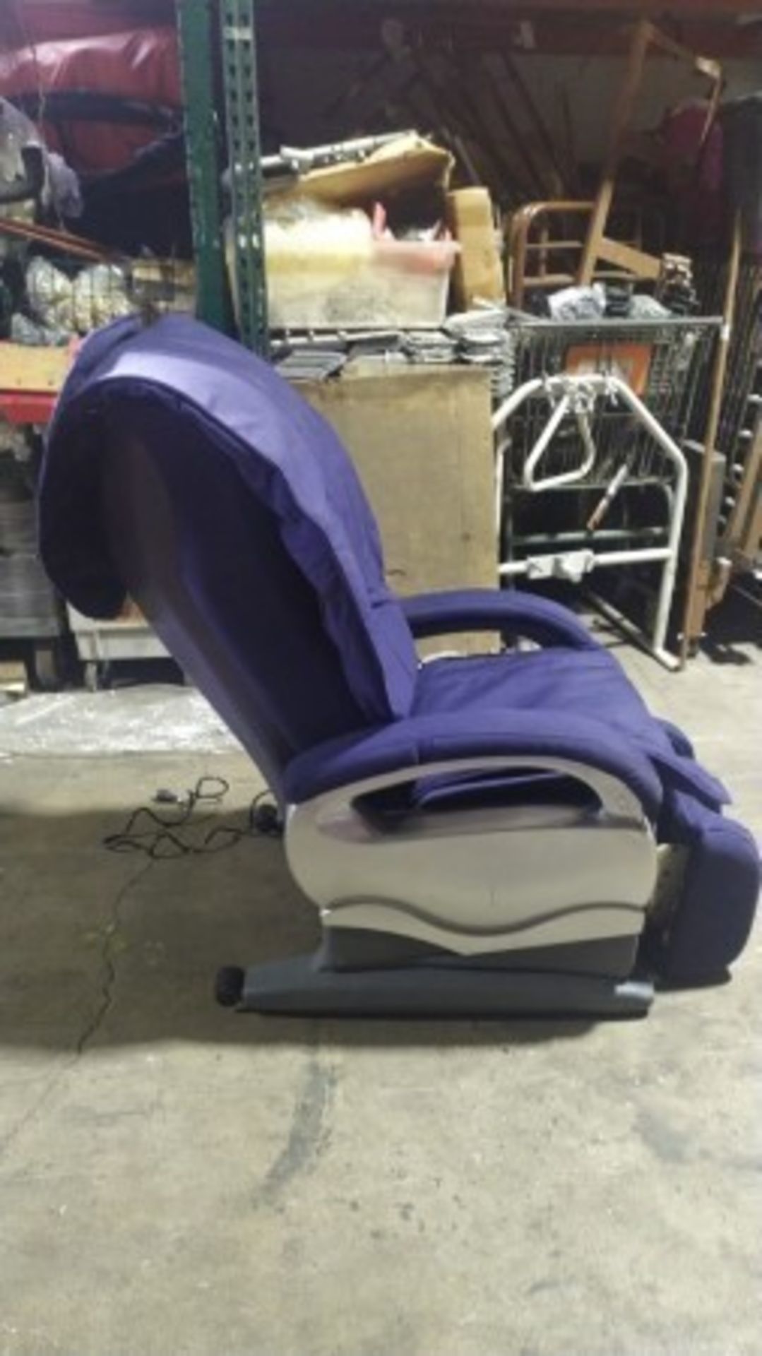 MASSAGE CHAIR - Image 2 of 6