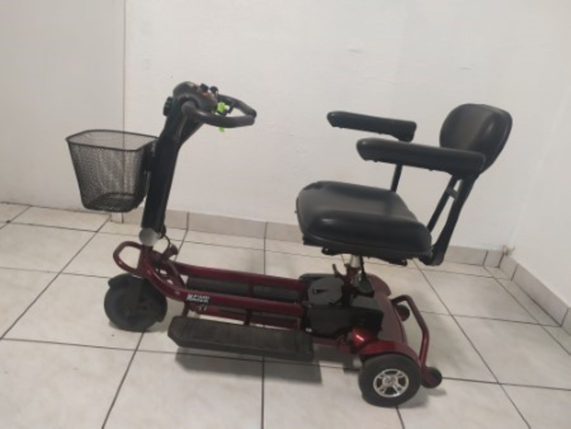 2009 DRIVE HAWK 3-WHEEL SCOOTER WITH BASKET - RED - 250LB CAPACITY - SERIAL No. 2A06090152PQ (NO CHA