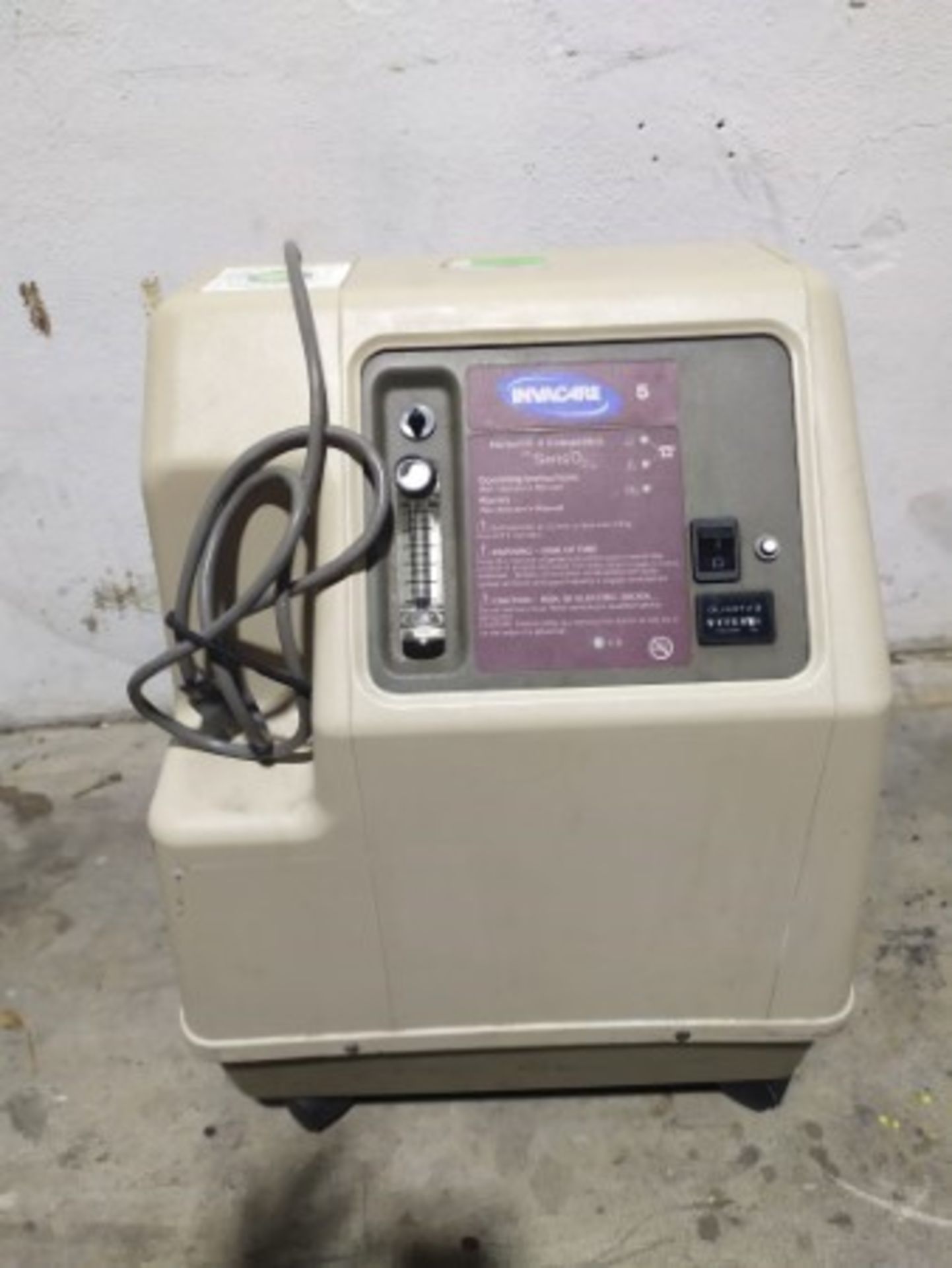 INVACARE PERFECTO 5 OXYGEN CONCENTRATORS (REFURBISHED)