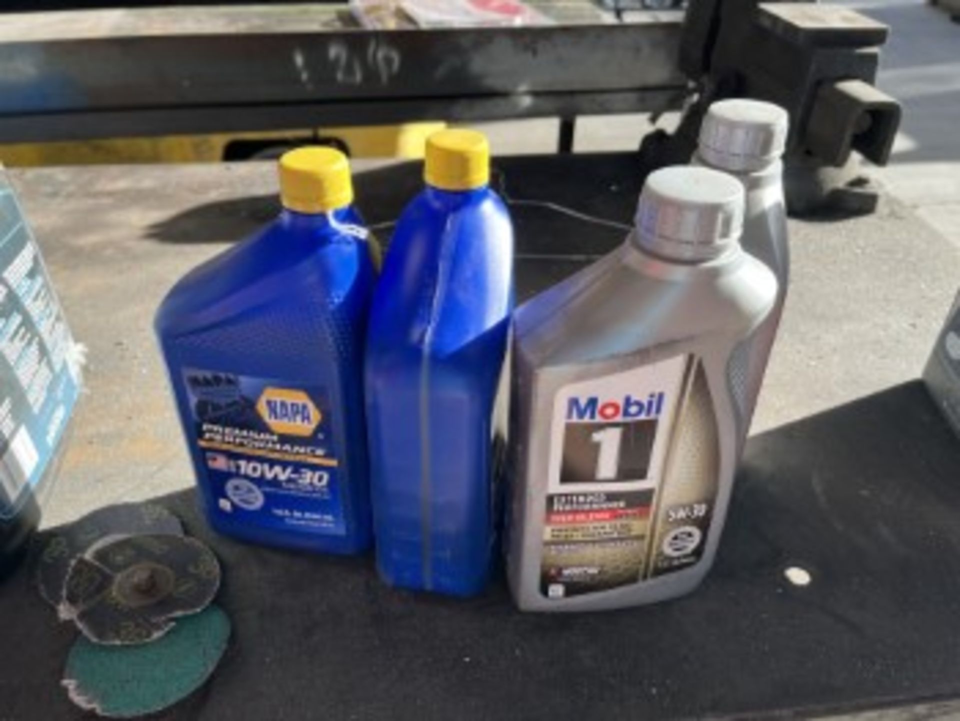 QUARTS OF MOTOR OIL - 2- NAPA 10W-30 / 2- MOBIL 5W-30