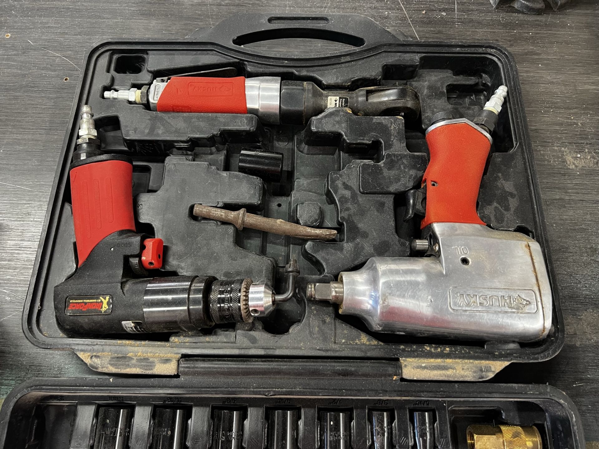 HUSKY / IRON FORCE ASSORTED PNEUMATIC IMPACT SET (LOCATED IN WEST PALM BEACH, FL) - Image 2 of 3