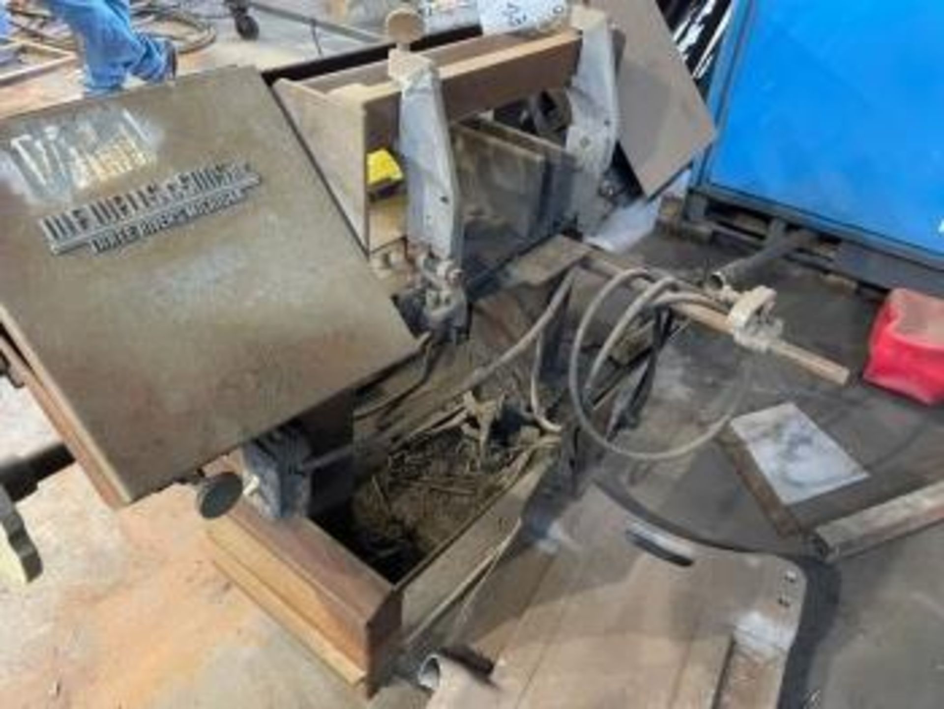 WF WELLS & SON HORIZONTAL BAND SAW - 1/3HP MOTOR (LOCATED IN HIALEAH, FL) - Image 4 of 4