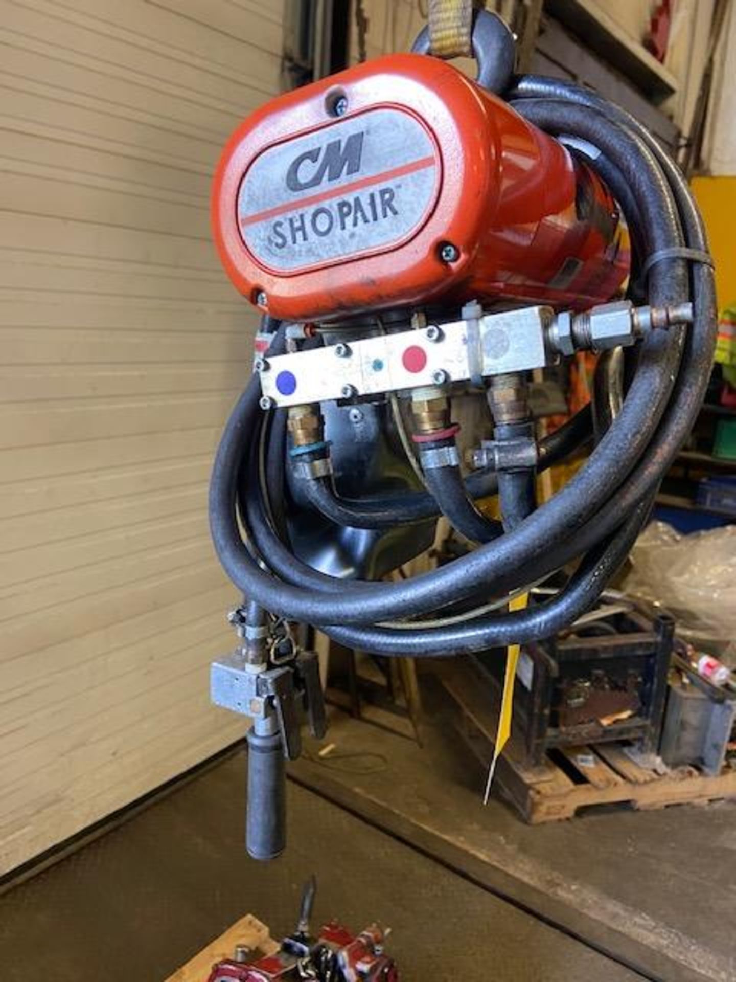 CM 300lbs Pneumatic Air Hoist