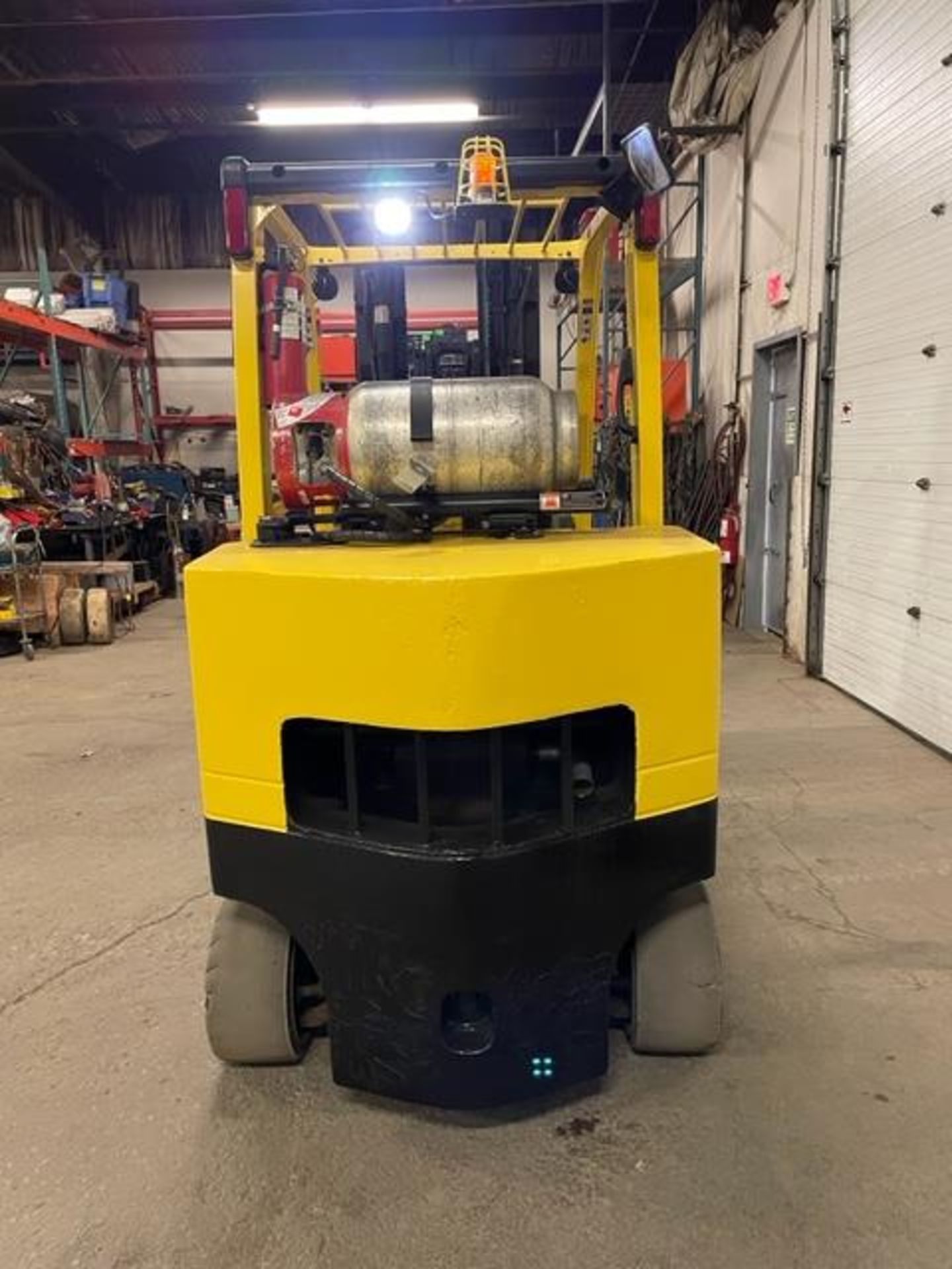 FREE CUSTOMS - MINT 2018 Hyster 12,000lbs Capacity Forklift with sideshift & 3-stage mast & 72" - Image 3 of 3