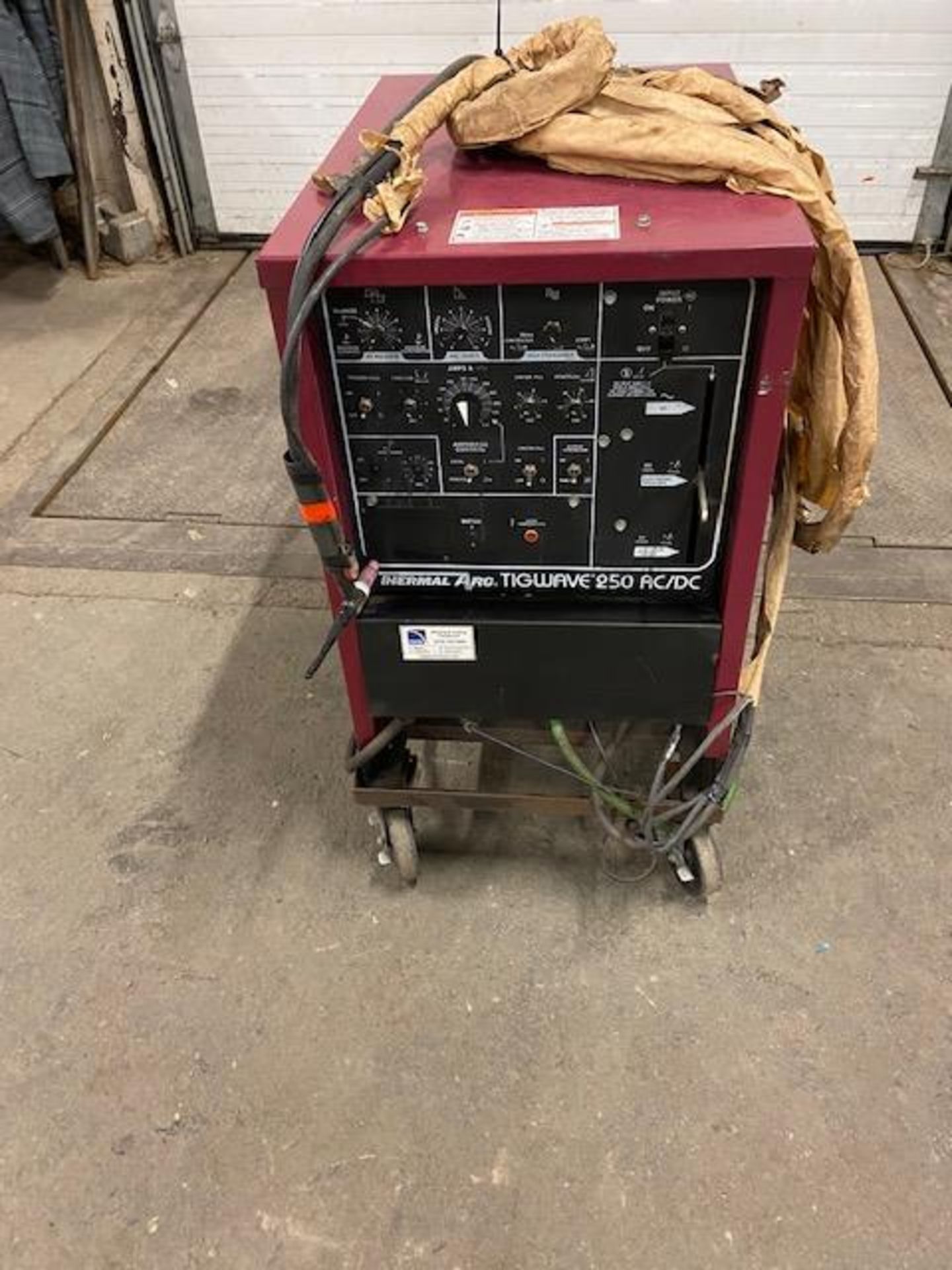Thermal Arc Tig Wave 250 350 amp tig welder unit with gun & foot pedal