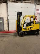 FREE CUSTOMS - MINT 2018 Hyster 12,000lbs Capacity Forklift with sideshift & 3-stage mast & 72"