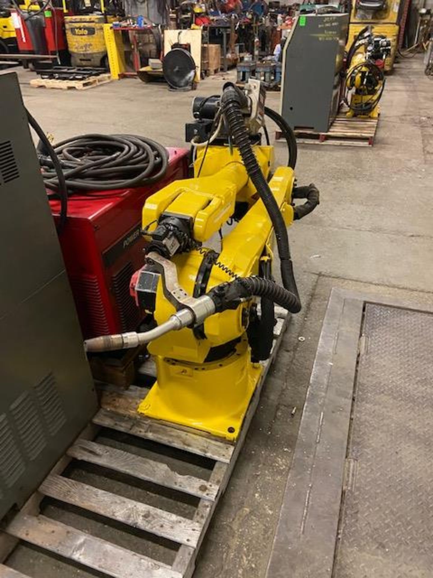 MINT Fanuc Arcmate 120iB 10L Welding Robot with RJ3iB Controller WITH wire feeder, COMPLETE & TESTED - Image 5 of 5