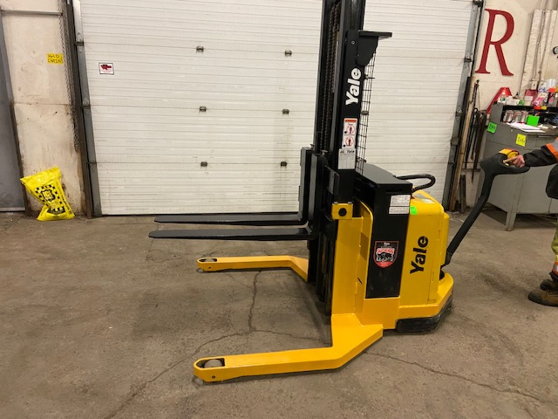 FREE CUSTOMS - 2005 Yale Pallet Stacker Walk Behind Order Picker 4000lbs capacity electric Powered