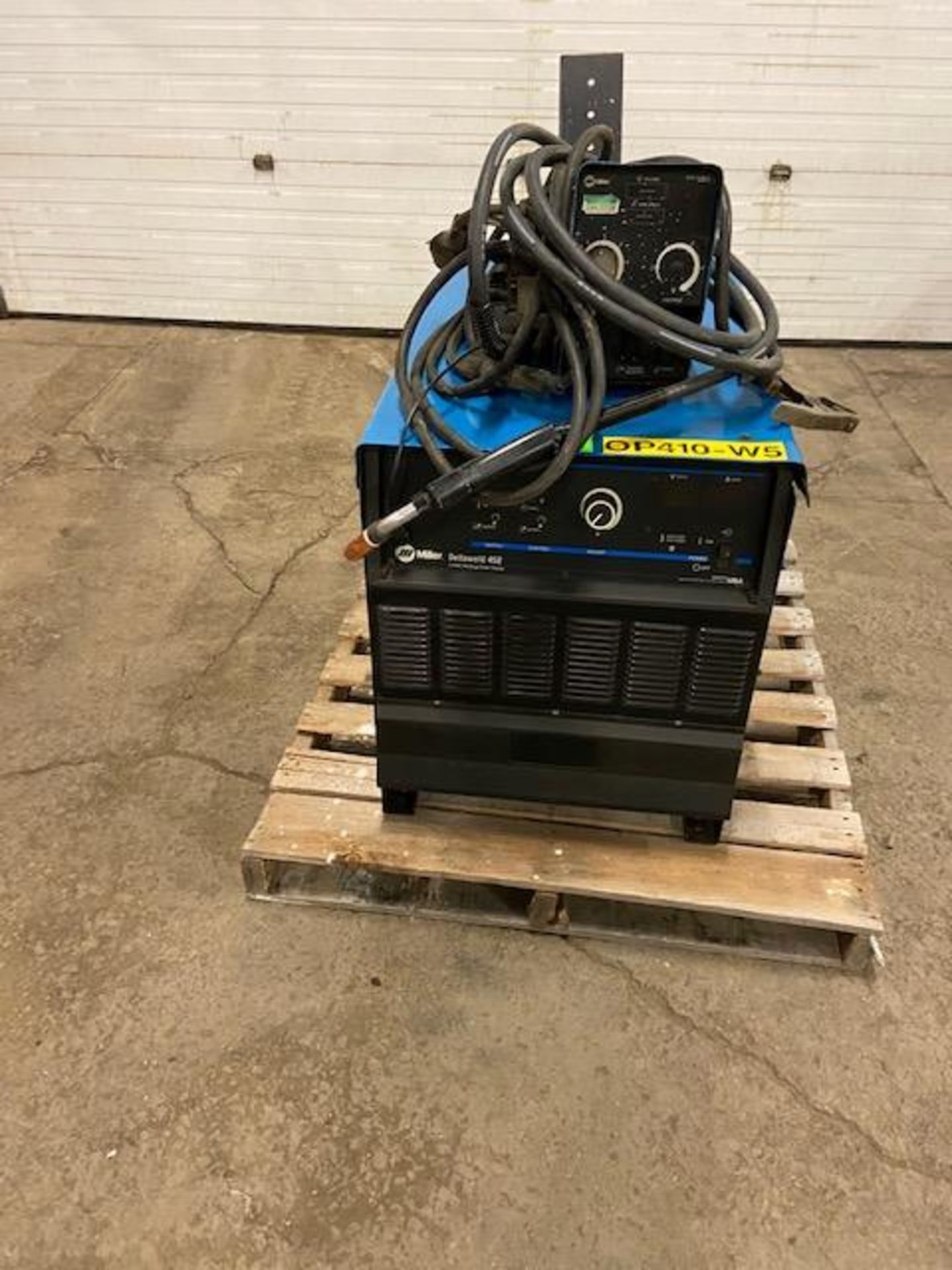 Miller Deltaweld 452 Mig Welder 450 Amp Mig Tig Stick with 70S Series Wire Feeder COMPLETE 240/480/ - Image 2 of 2