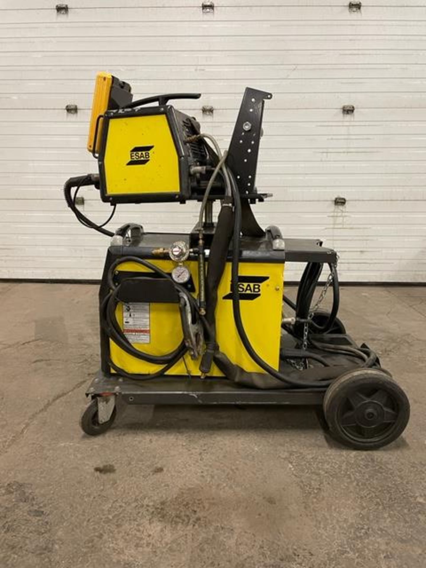 Esab AristoMig 500 Mig Welder Complete with Wire Feeder and Mig gun - 500 amp unit with remote - Image 2 of 3