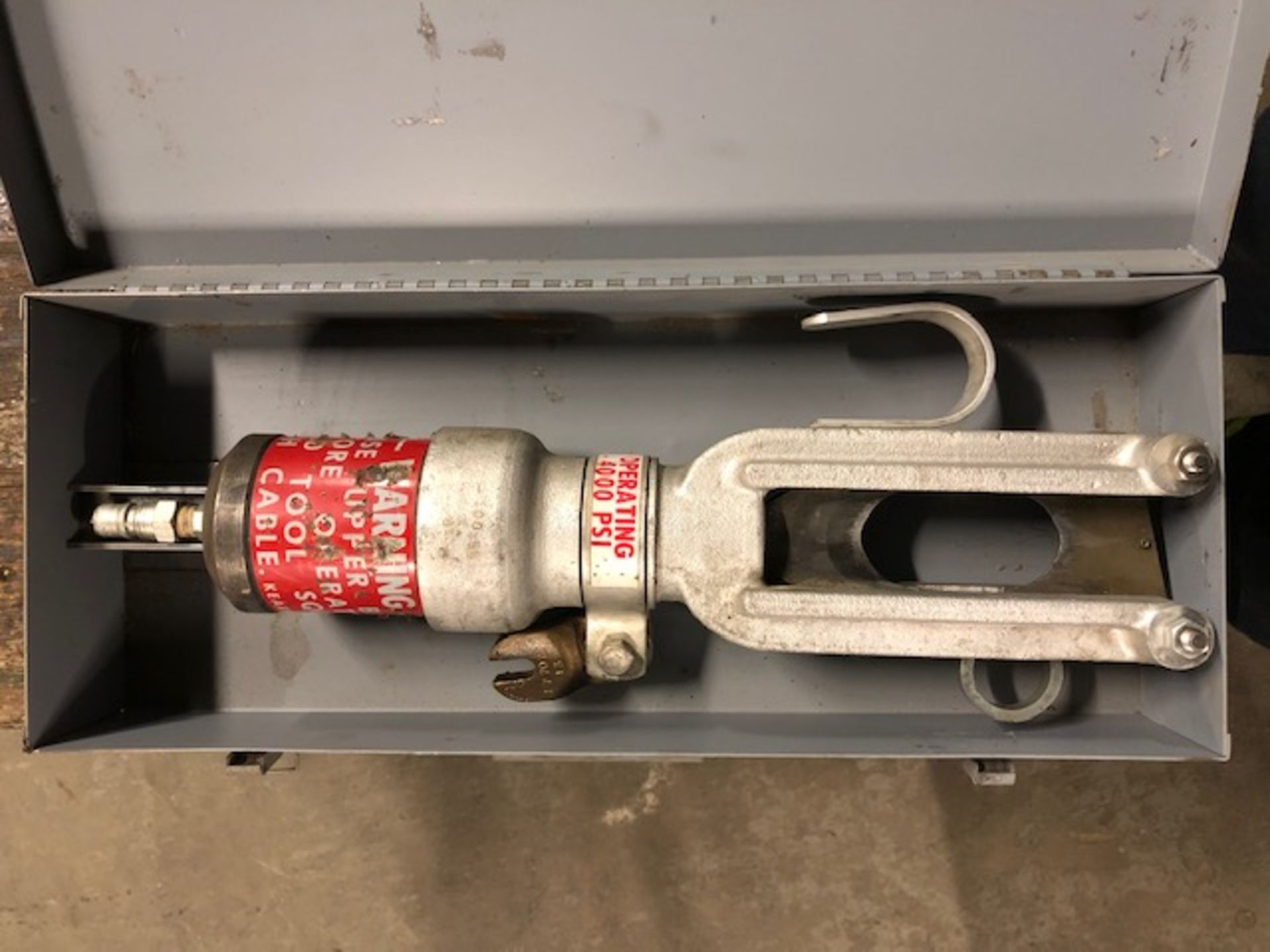 Kearney Hydraulic Cutter Unit in case