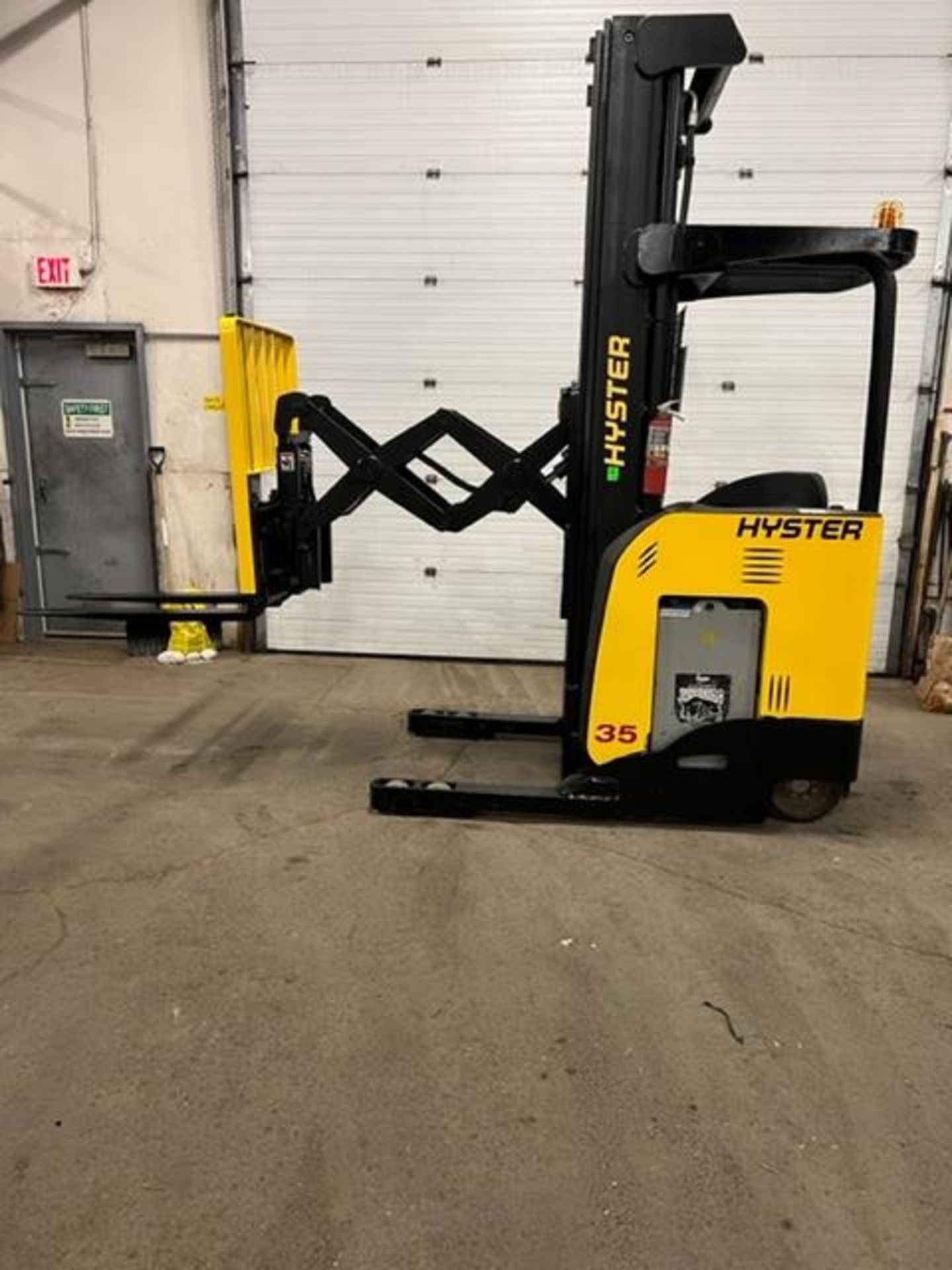 FREE CUSTOMS - 2013 Hyster Extra Reach Truck Pallet Lifter EXTRA REACH TRUCK 3500lbs capacity