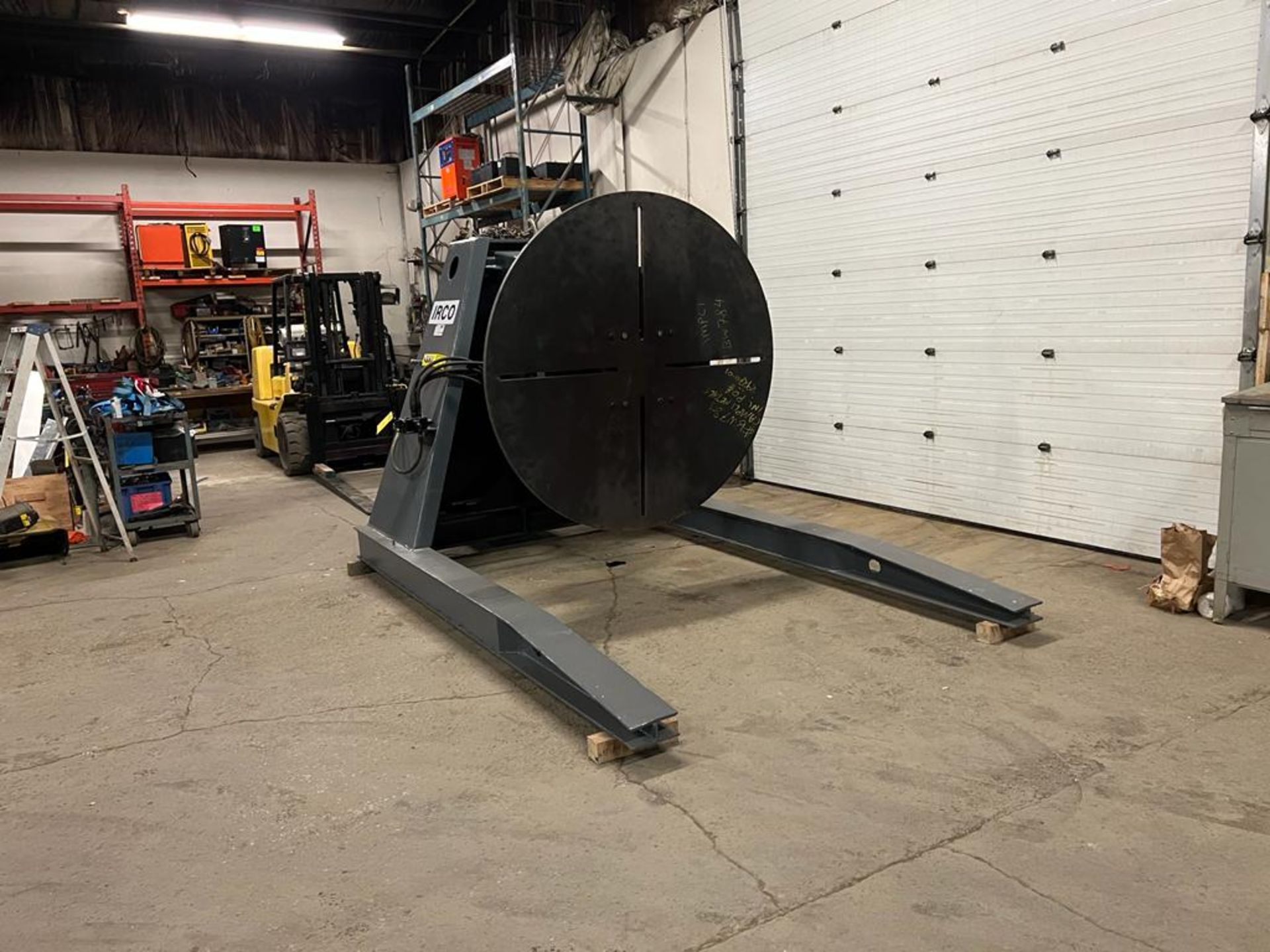 IRCO 16,000lbs Capacity Welding Positioner TILT and ROTATE model 6-16 with pendant controller - Image 5 of 5