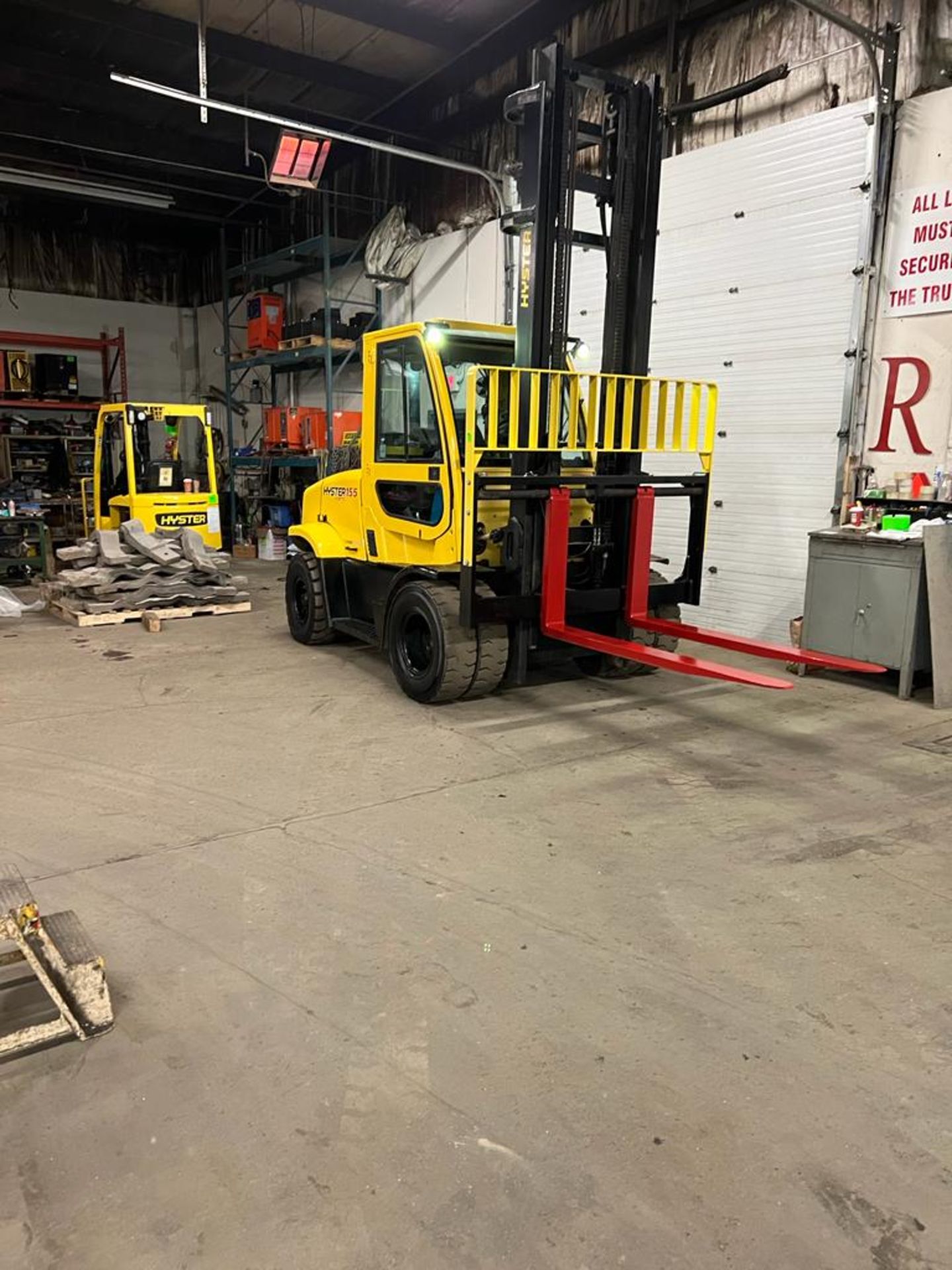 FREE CUSTOMS - MINT 2014 Hyster 15,500lbs Capacity OUTDOOR Forklift model H155FT Diesel - Image 3 of 3