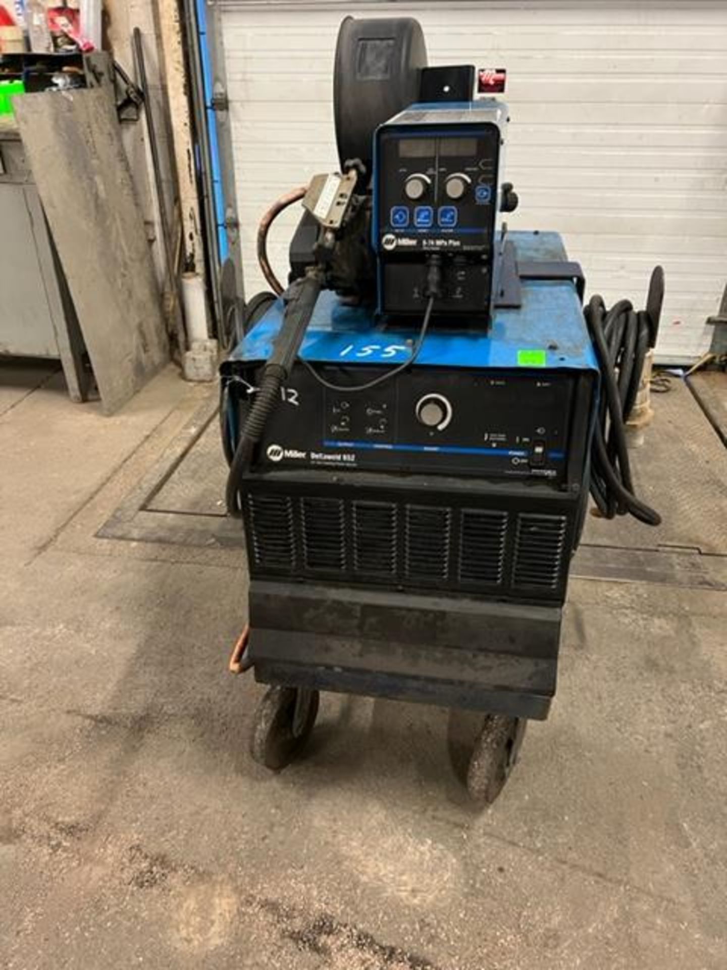 Miller Deltaweld 652 Mig Welder 650 Amp with S-74MPA Plus WIRE FEEDER 4-wheel COMPLETE with Mig