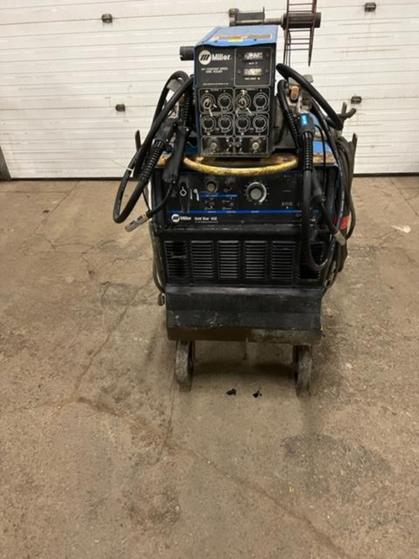 Miller Goldstar 452 Mig Welder 450 Amp with DUAL 4-wheel Wire Feeder COMPLETE with 2 New Mig Guns