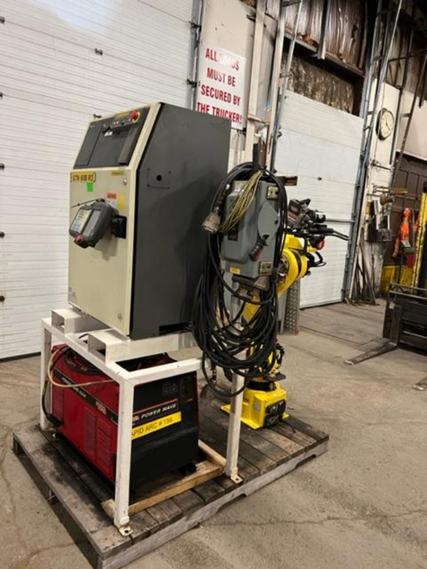 MINT Fanuc Arcmate 120iB Welding Robot with RJ3iB Controller WITH wire feeder, COMPLETE & TESTED - Image 4 of 4