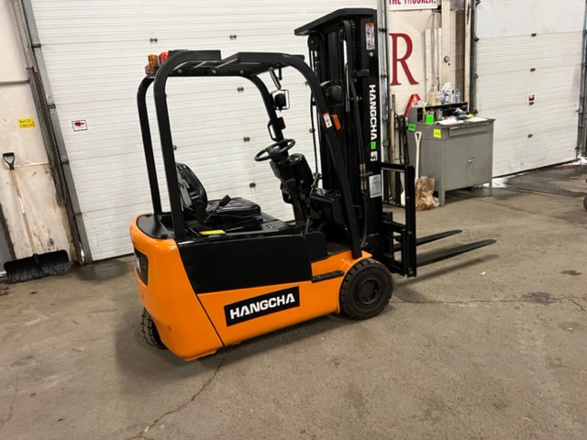 FREE CUSTOMS - MINT 2019 Hangcha Magnum 3-wheel Forklift Electric 4000lbs capacity with 2022 NEW