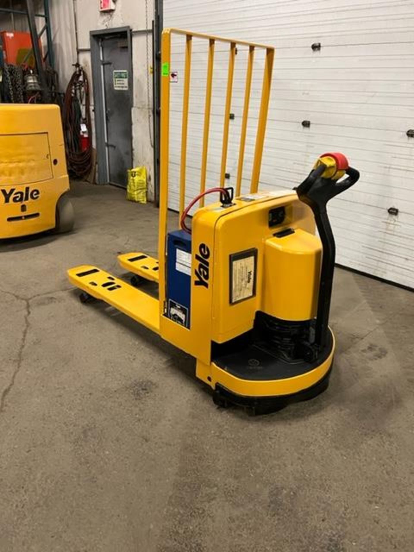 2008 Yale Walk Behind Walkie 6500lbs capacity Powered Pallet Cart Lift MINT UNIT with LOW HOURS - Image 3 of 3