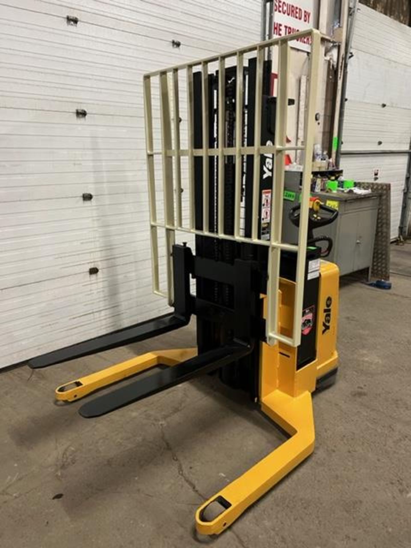 FREE CUSTOMS - 2008 Yale Pallet Stacker Walk Behind 4000lbs capacity electric Powered Pallet Cart - Image 2 of 3