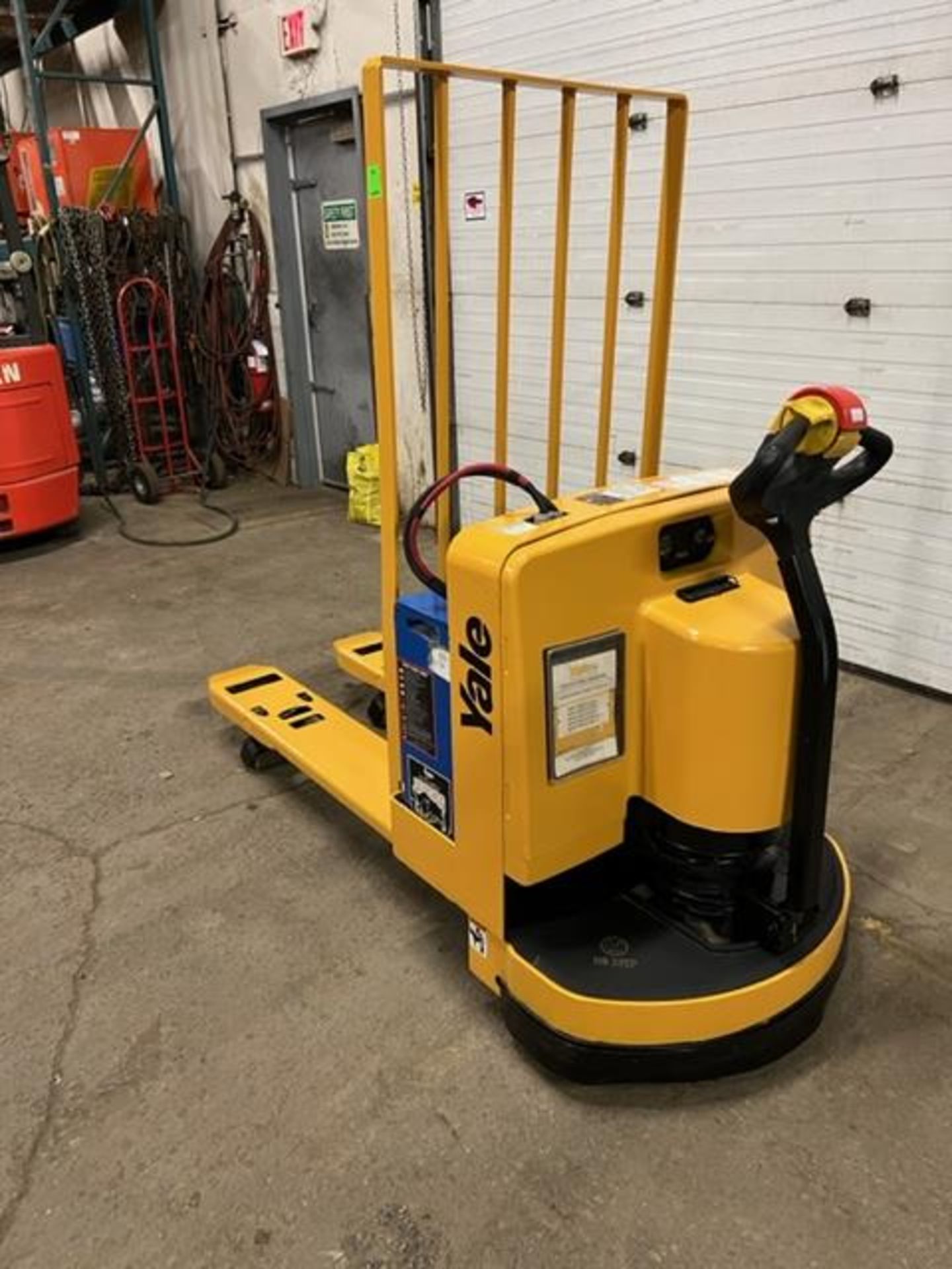 2007 Yale Walk Behind Walkie 6500lbs capacity Powered Pallet Cart Lift MINT UNIT with LOW HOURS - Image 3 of 3