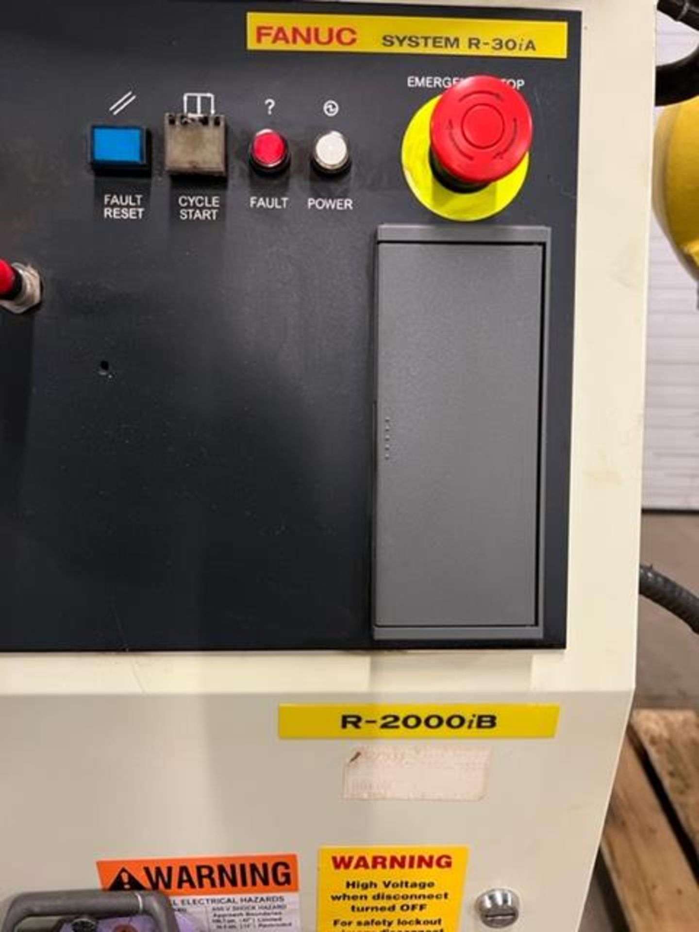 MINT 2008 Fanuc Handling Robot Model R-2000iB 125L - 125kg payload with R-30iA Controller and - Image 3 of 3