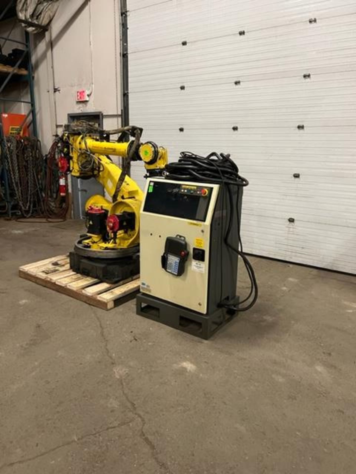 MINT Fanuc Handling Robot Model R-2000iA 165F - 165kg payload with R-J3iB Controller and pendant - Image 4 of 5