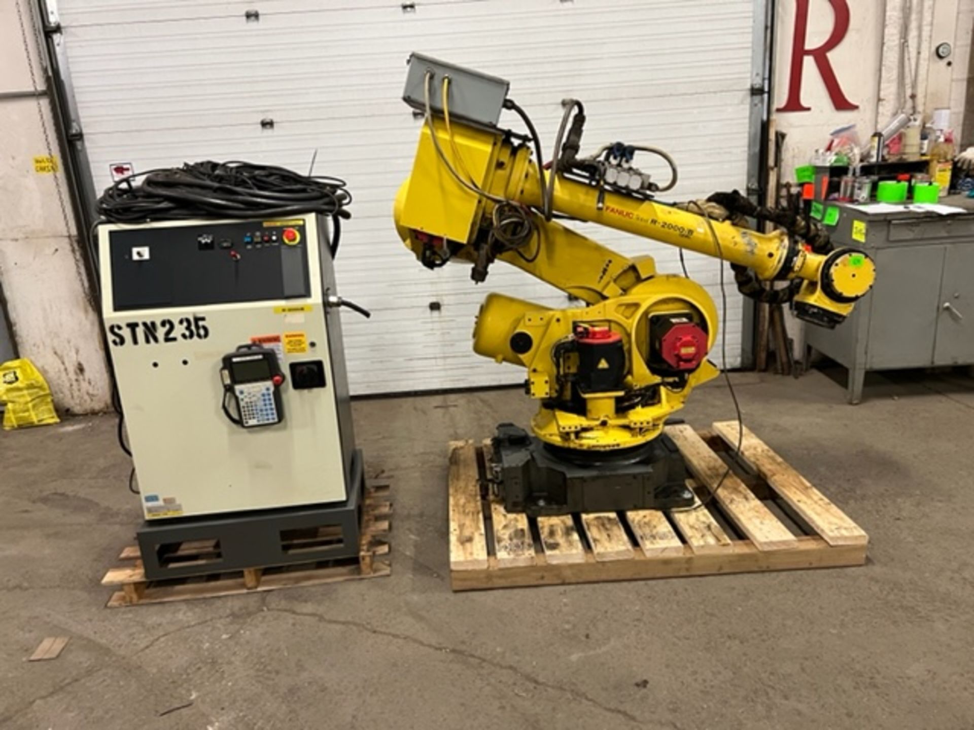 MINT 2008 Fanuc Handling Robot Model R-2000iB 125L - 125kg payload with R-30iA Controller and