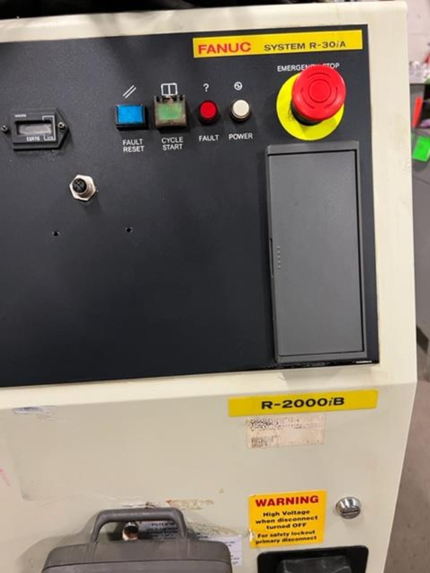 MINT 2009 Fanuc Handling Robot Model R-2000iB 125L - 125kg payload with R-30iA Controller and - Image 2 of 3