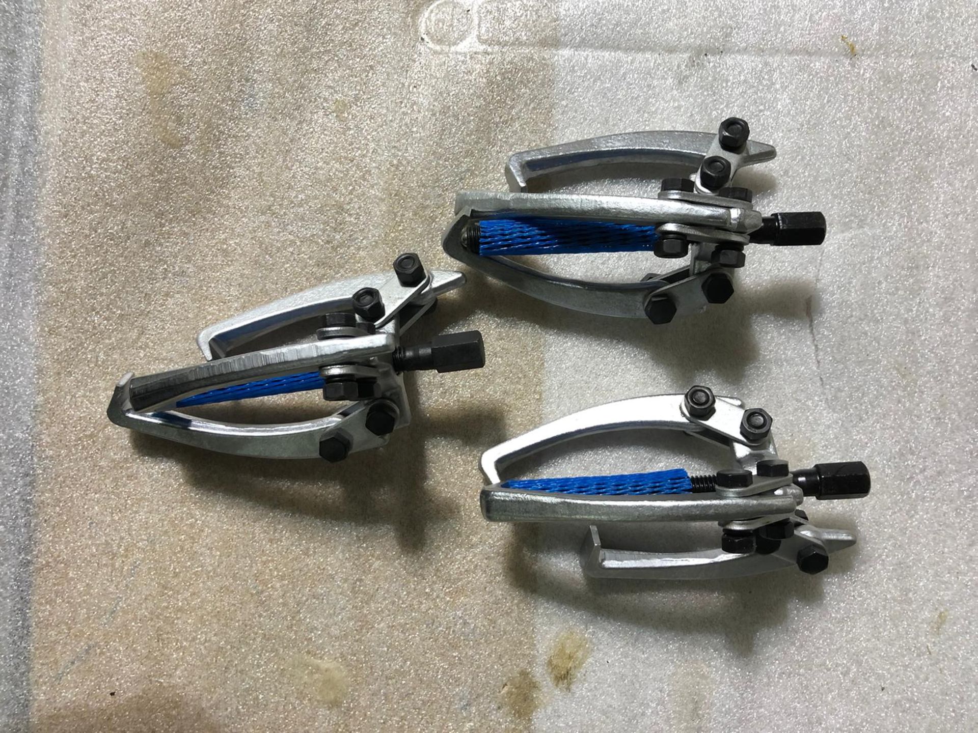 Lot of 3 bearing pullers - MINT & Unused