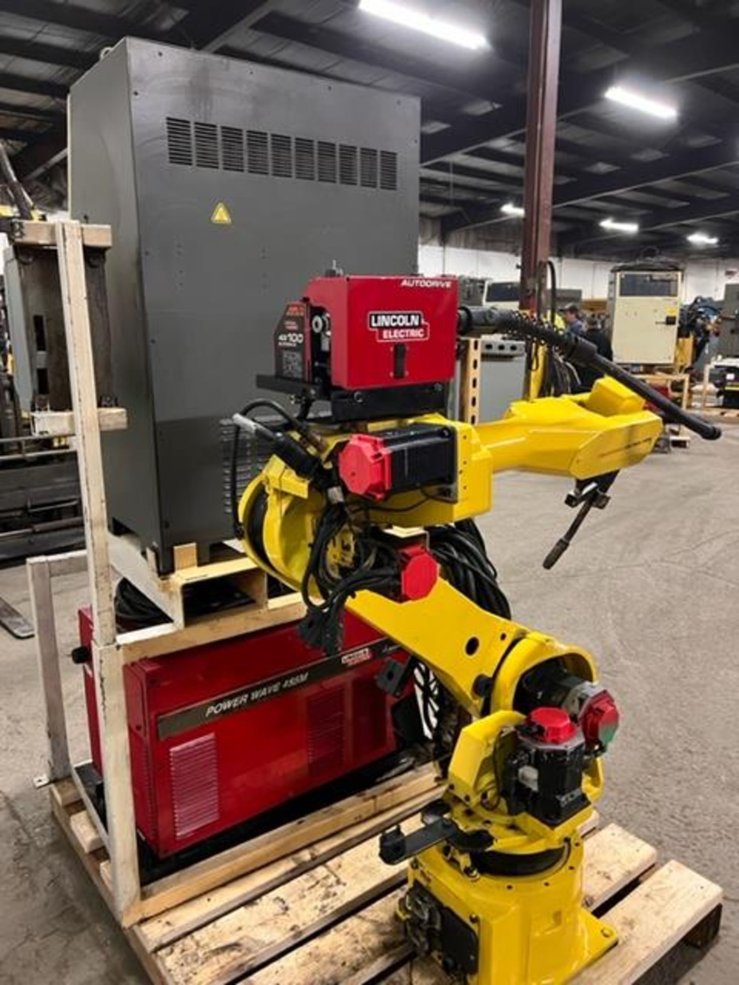 MINT Fanuc Arcmate 120iB Welding Robot with RJ3iB Controller WITH wire feeder, COMPLETE & TESTED