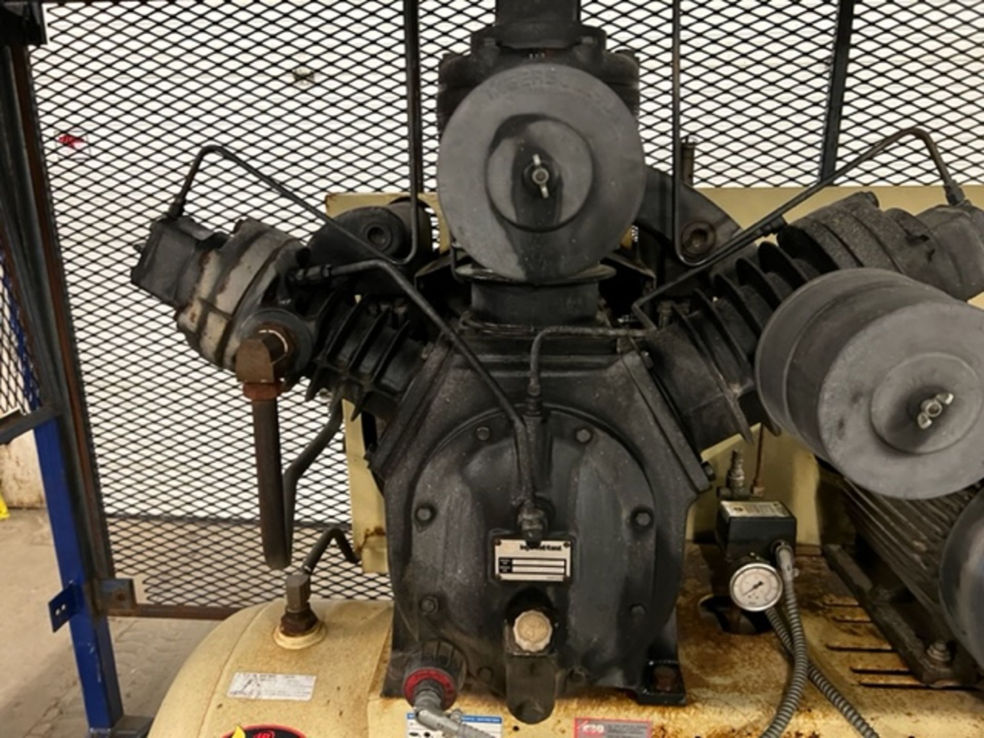 Ingersoll Rand model 20HP Air Compressor with Soft Start with horizontal compressed air tank with - Image 2 of 3