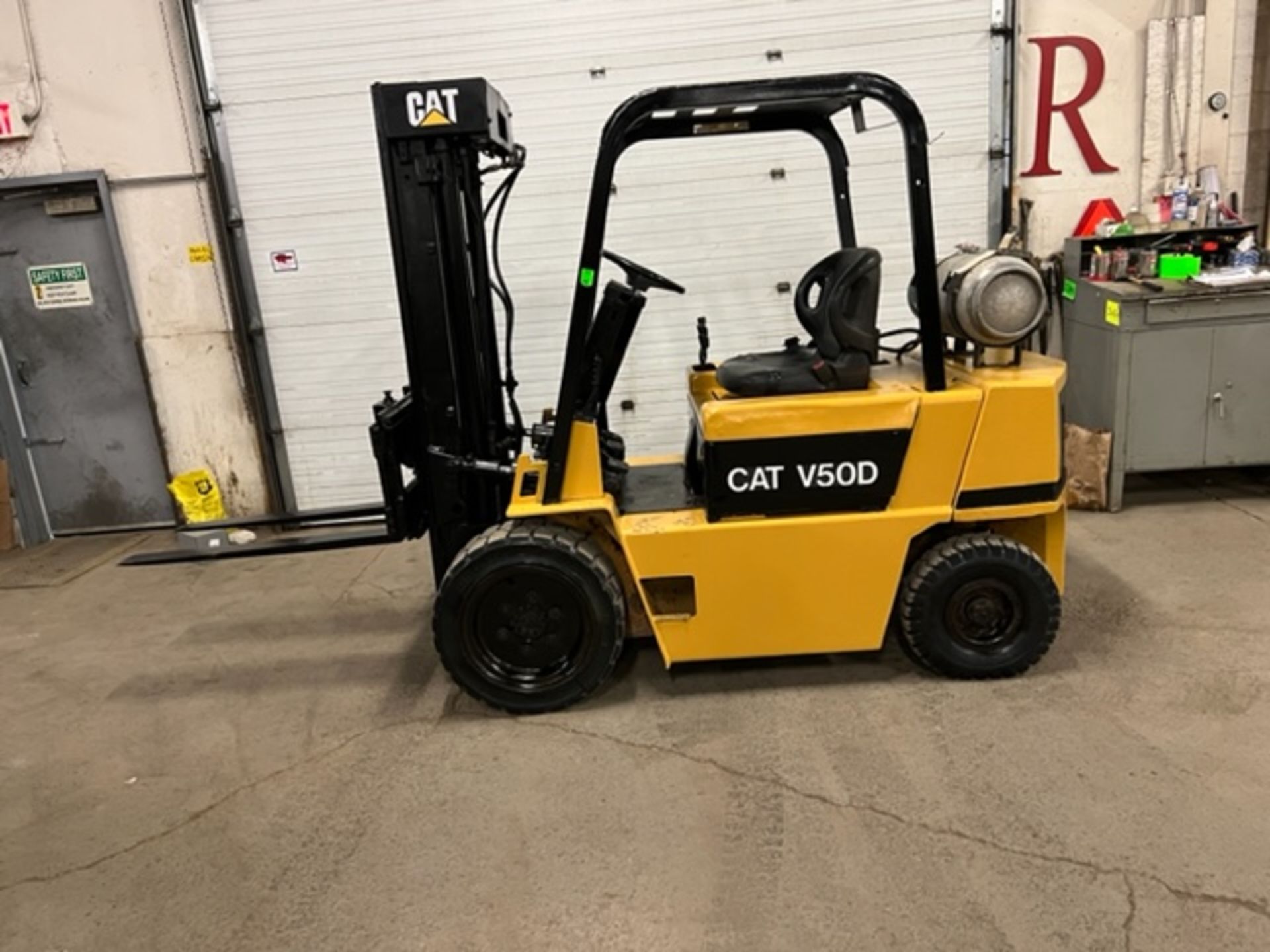 FREE CUSTOMS - CAT model 50 5,000lbs Capacity OUTDOOR Forklift LPG (propane) with SIDESHIFT