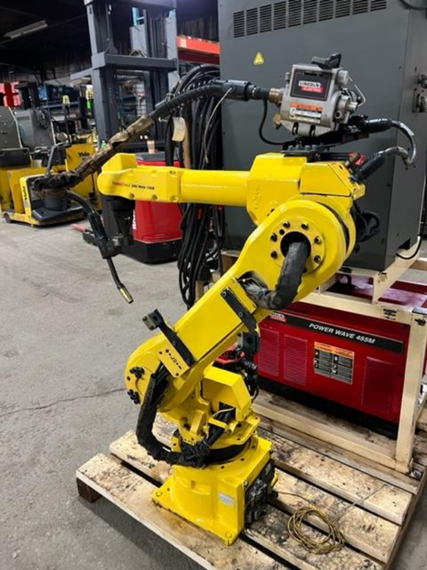 MINT Fanuc Arcmate 120iB Welding Robot with RJ3iB Controller WITH wire feeder, COMPLETE & TESTED