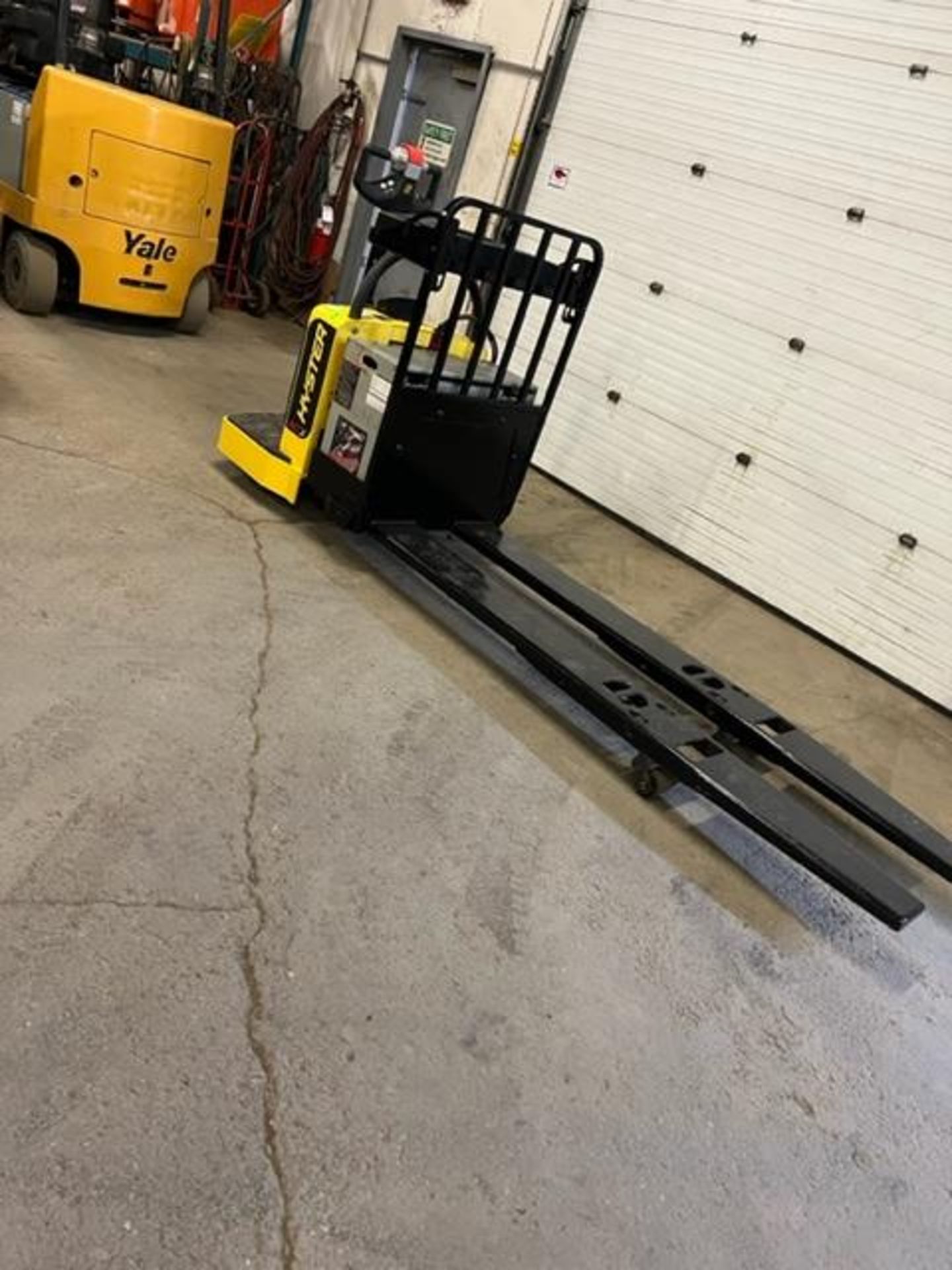 2014 Walk Behind Walkie 6000lbs capacity 8' Forks Powered Pallet Cart Lift NICE UNIT with LOW HOURS - Image 3 of 4