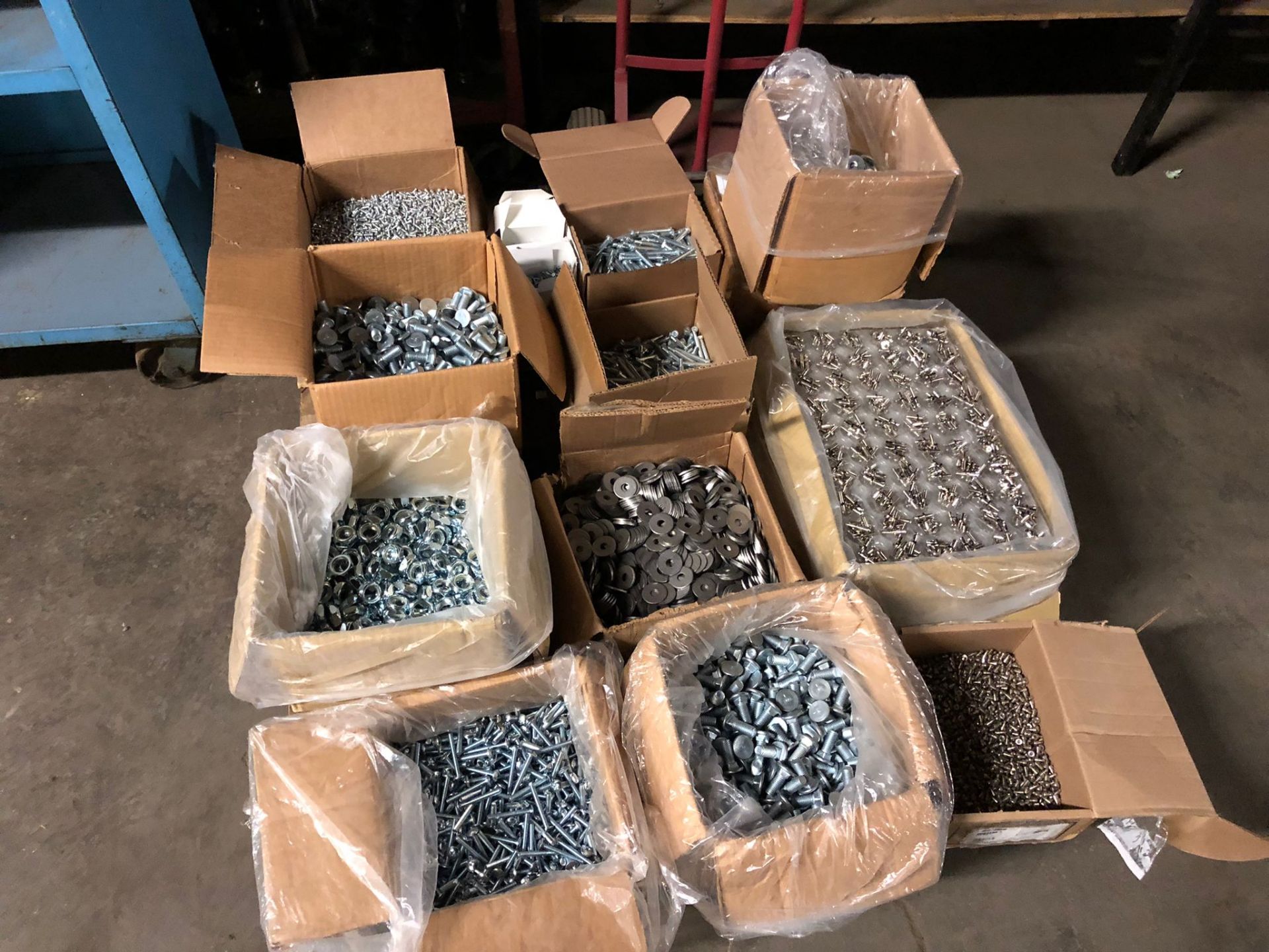 Lot of miscellaneous nuts,screws, washers and bolts - Image 3 of 3