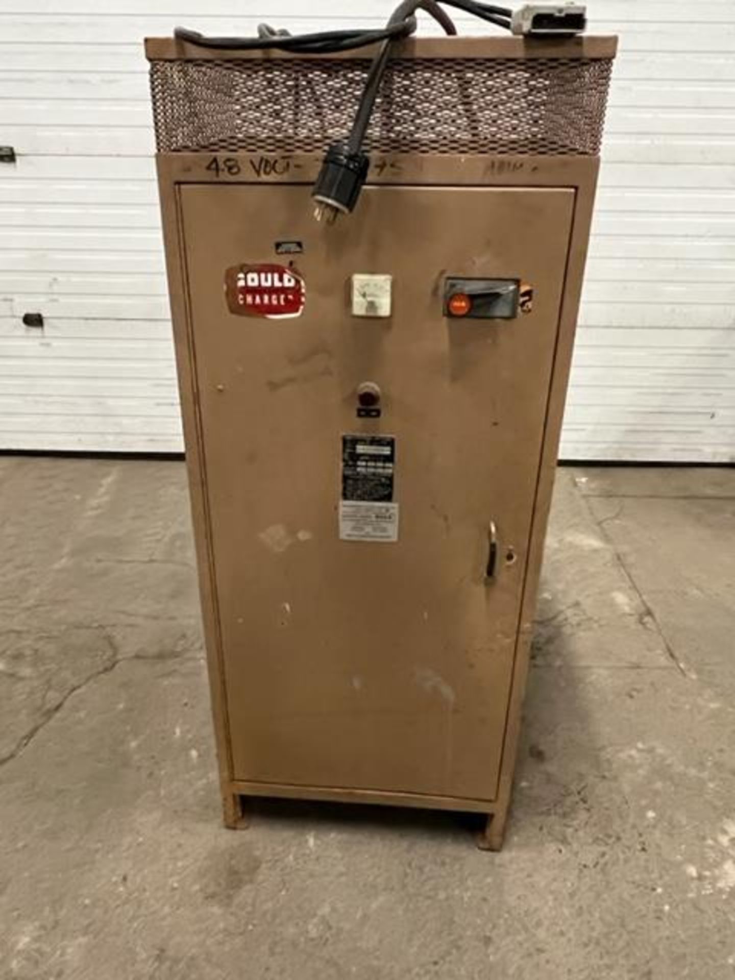 Gould National Forklift Battery Charger 48V Unit model 4GN300