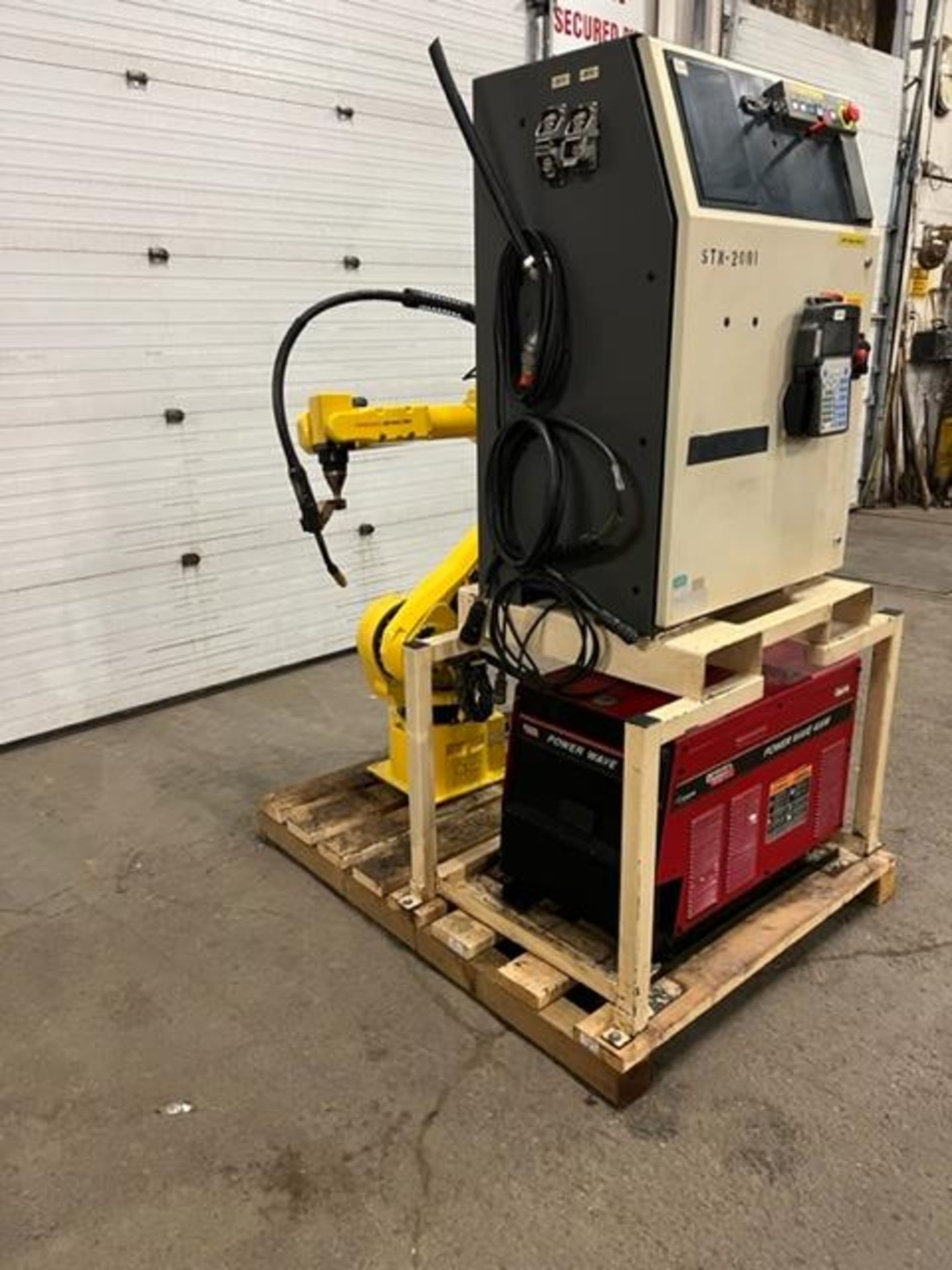 MINT Fanuc Arcmate 120iB Welding Robot with RJ3iB Controller WITH wire feeder, COMPLETE & TESTED