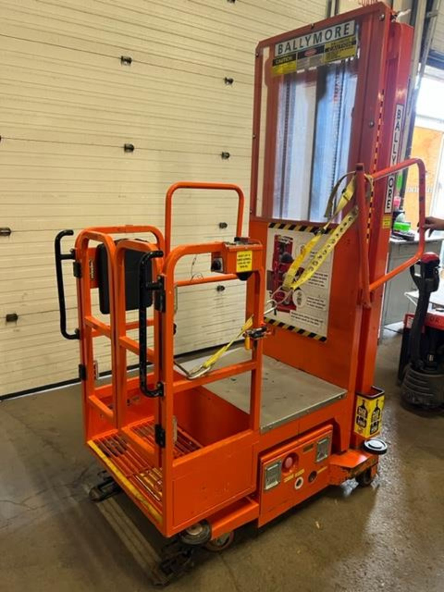 2015 Ballymore Model PS-140H Manlift Electric unit 12V - 12'2" platform height 650lbs rated - Image 3 of 3