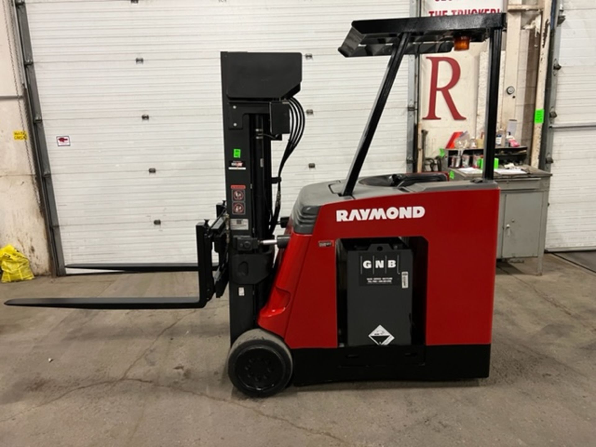 FREE CUSTOMS - NICE Raymond Stand Up Counterbalance Forklift Truck 4-STAGE MAST Pallet Lifter