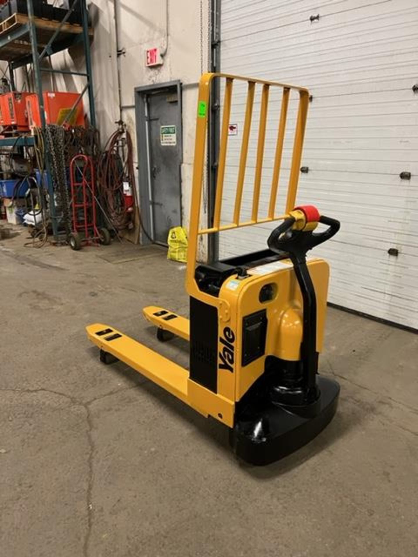 Yale Walk Behind Walkie 4000lbs capacity Powered Pallet Cart Lift NICE UNIT with LOW HOURS - Image 3 of 3