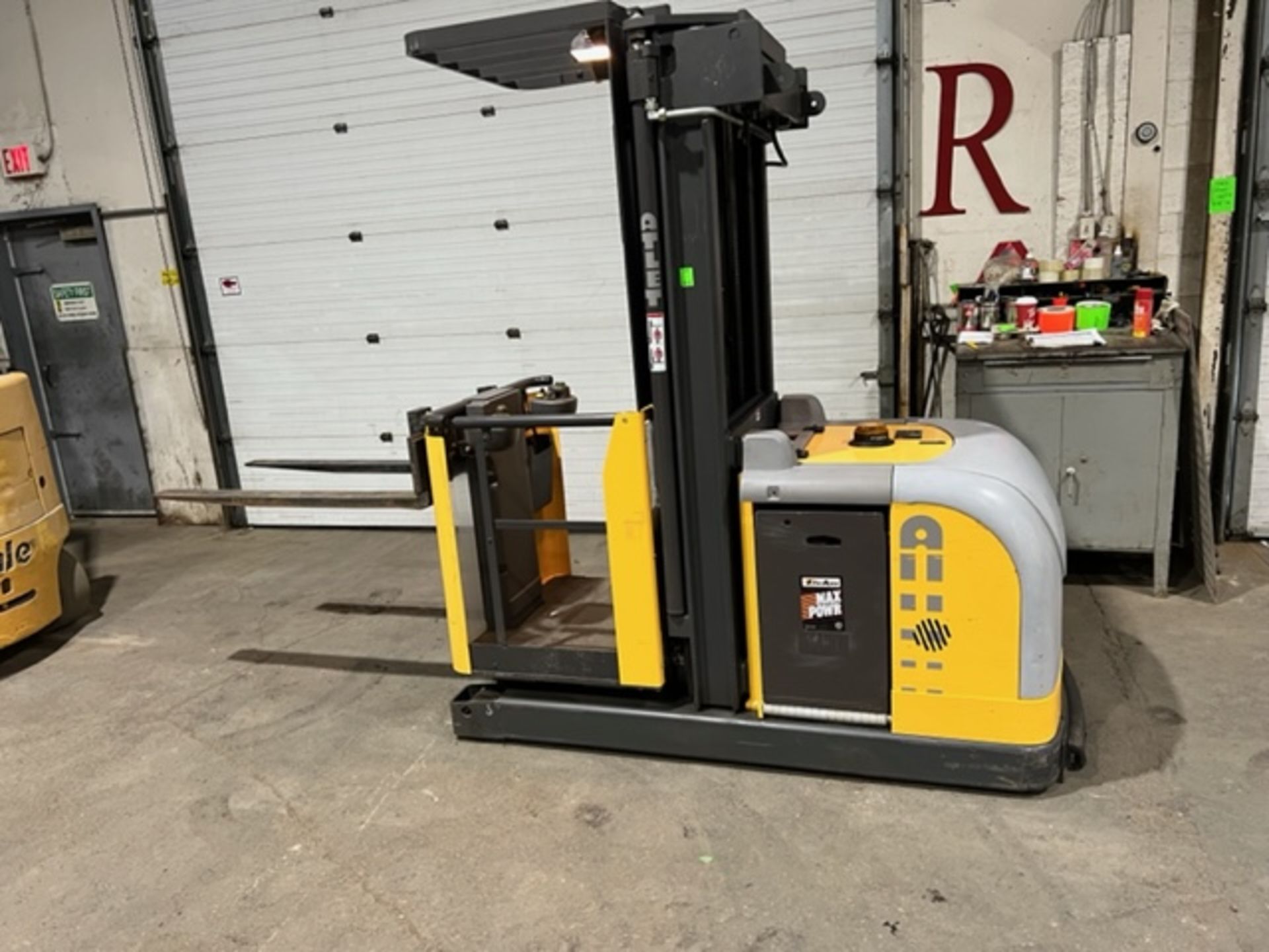 ATLET Dock Stacker Pallet Stacker Order Picker 2200lbs capacity electric Powered Cart with VERY