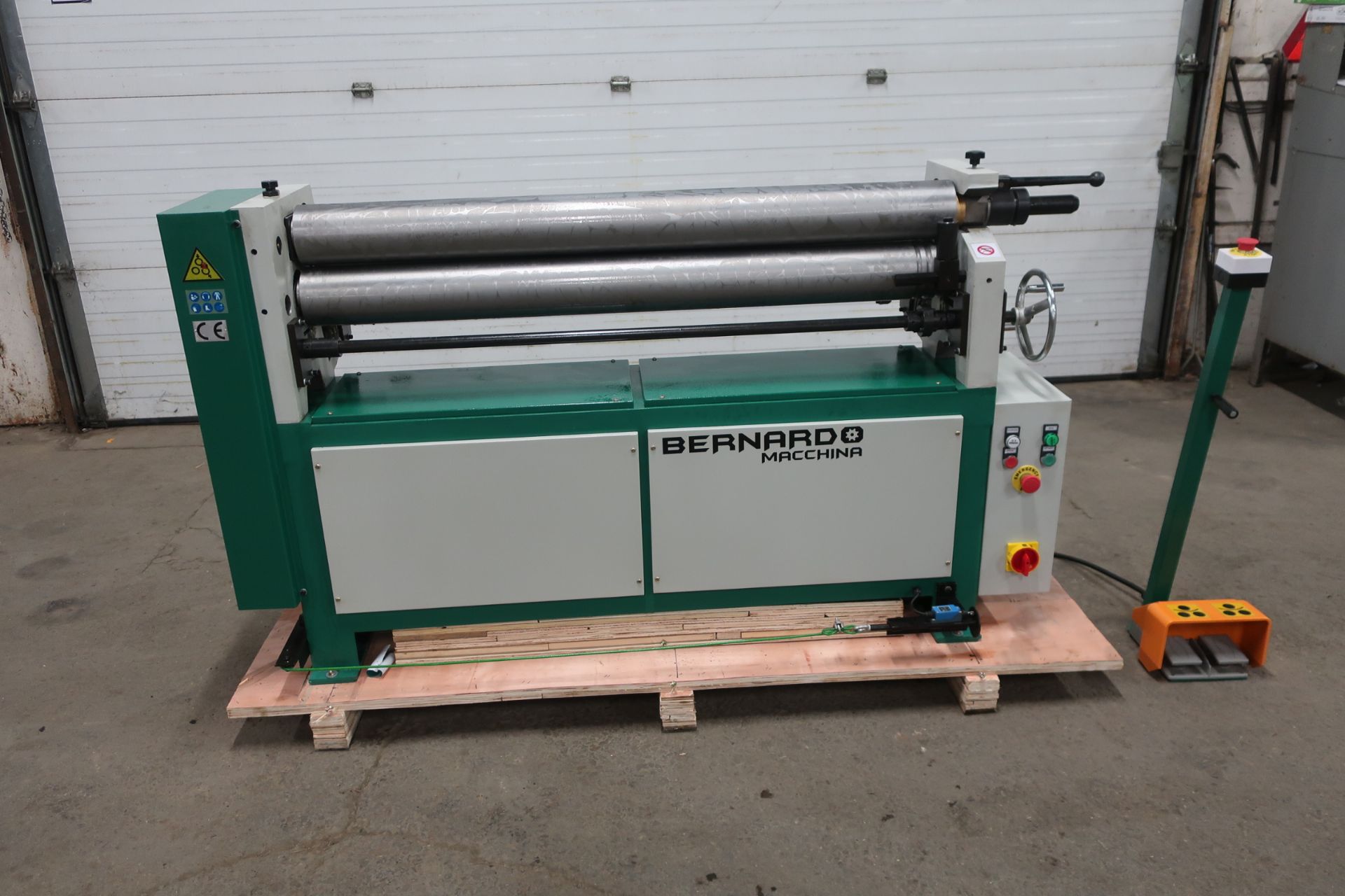 Bernardo Initial Pinch Plate Roll - Electric Slip Roll 3/16" capacity 51" length - 4.75" roll - Image 2 of 3