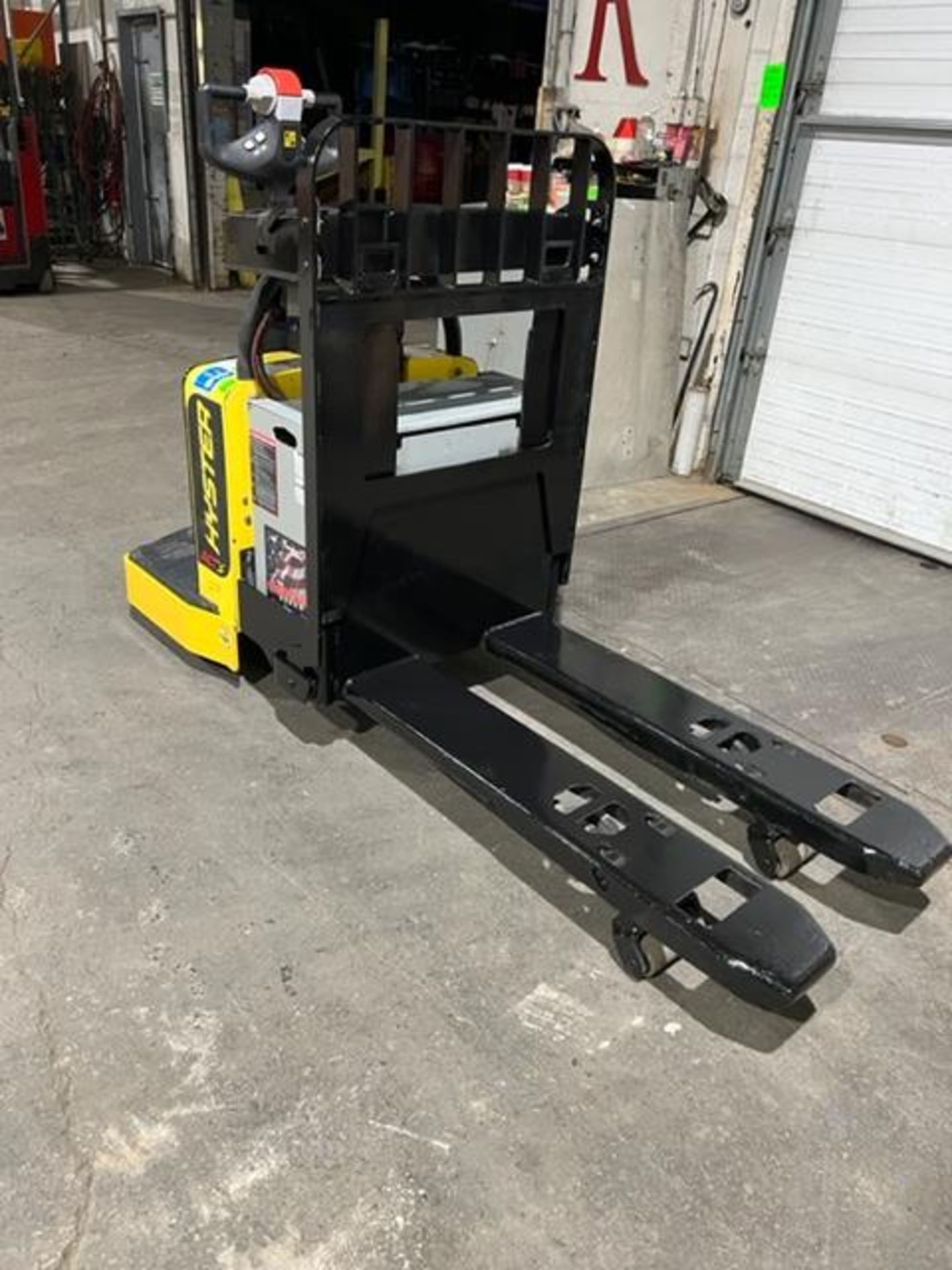 2016 Hyster RIDE ON Pallet Cart 8000lbs capacity Powered Pallet Cart Lift with LOW HOURS NICE UNIT - Image 3 of 3