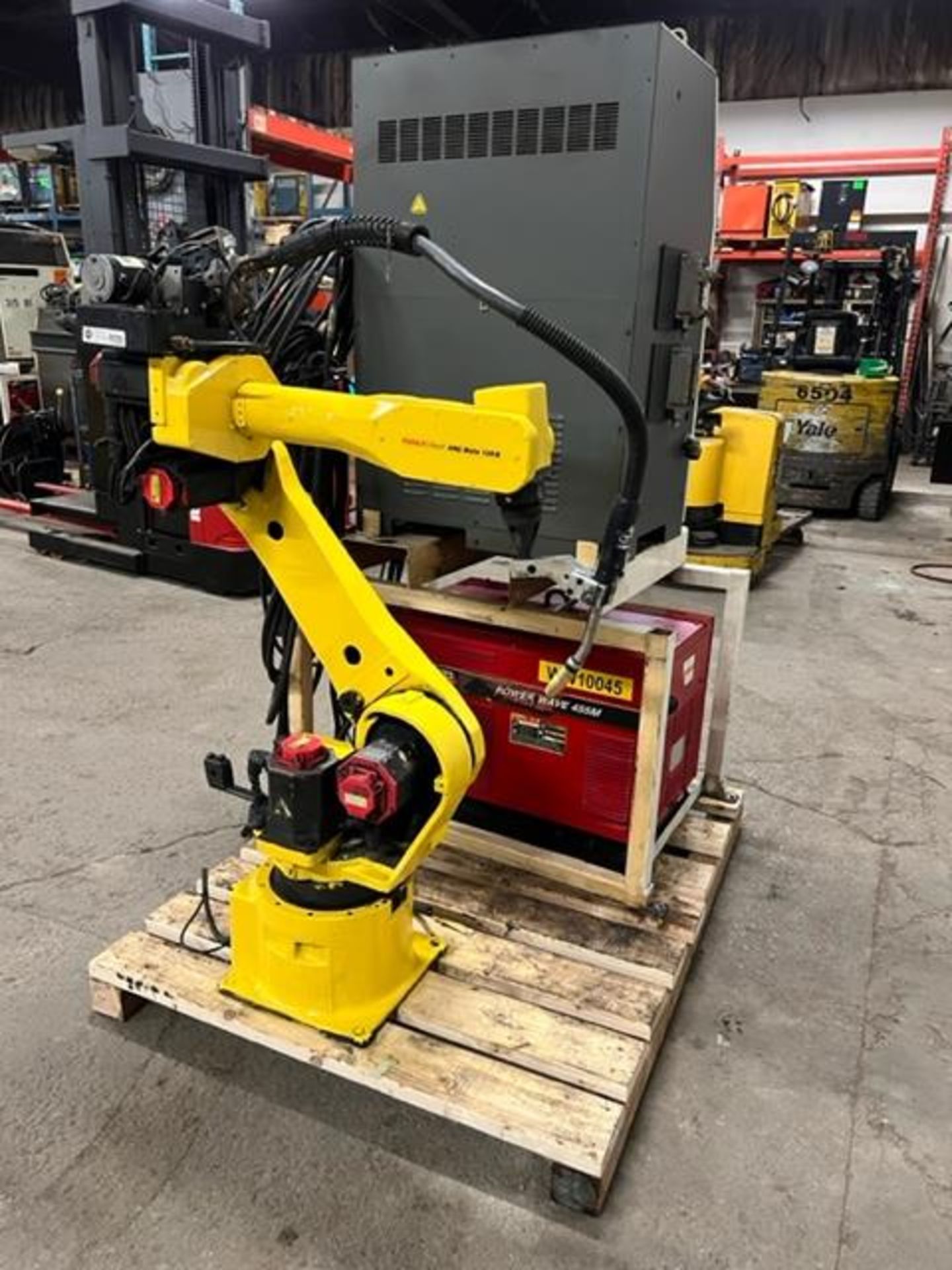 MINT Fanuc Arcmate 120iB Welding Robot with RJ3iB Controller WITH wire feeder, COMPLETE & TESTED