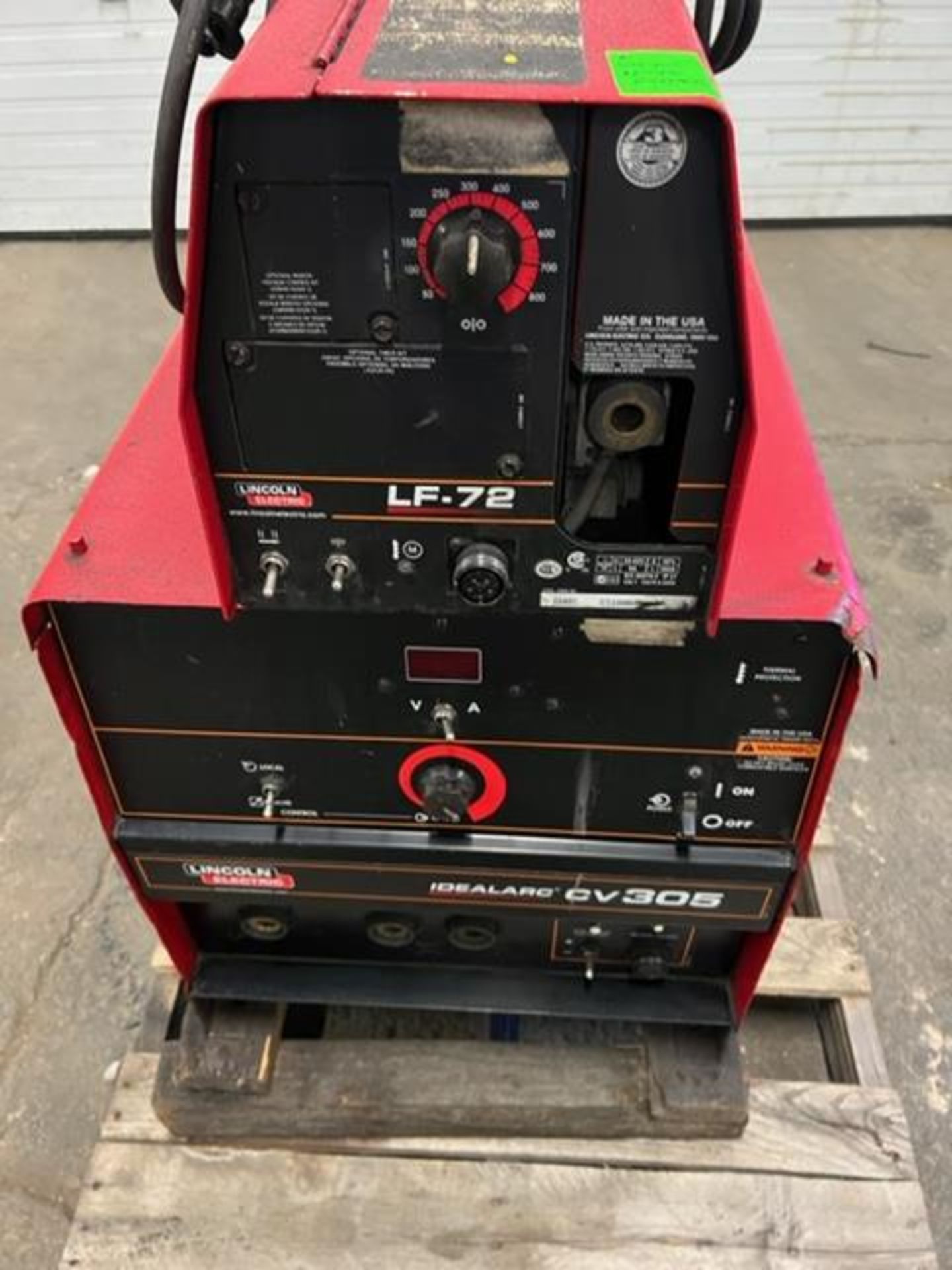 Lincoln CV305 Welder with LF-72 Feeder with Cables Welding Unit 208/230/460V - Image 2 of 3