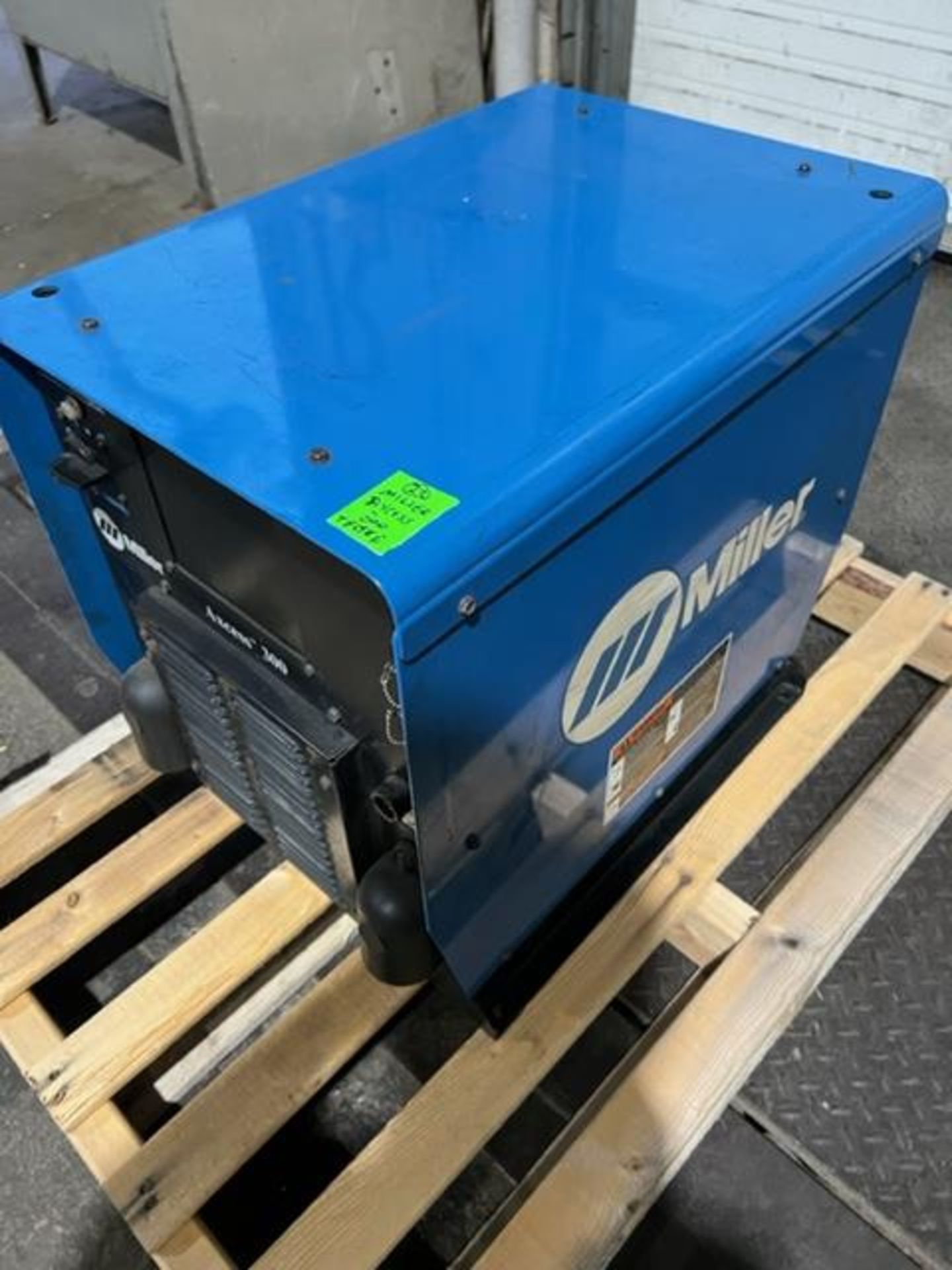 Miller Axcess 300 Welder Power Source Unit 208/230/380/400/460/575V 1 and 3 phase - Image 2 of 2